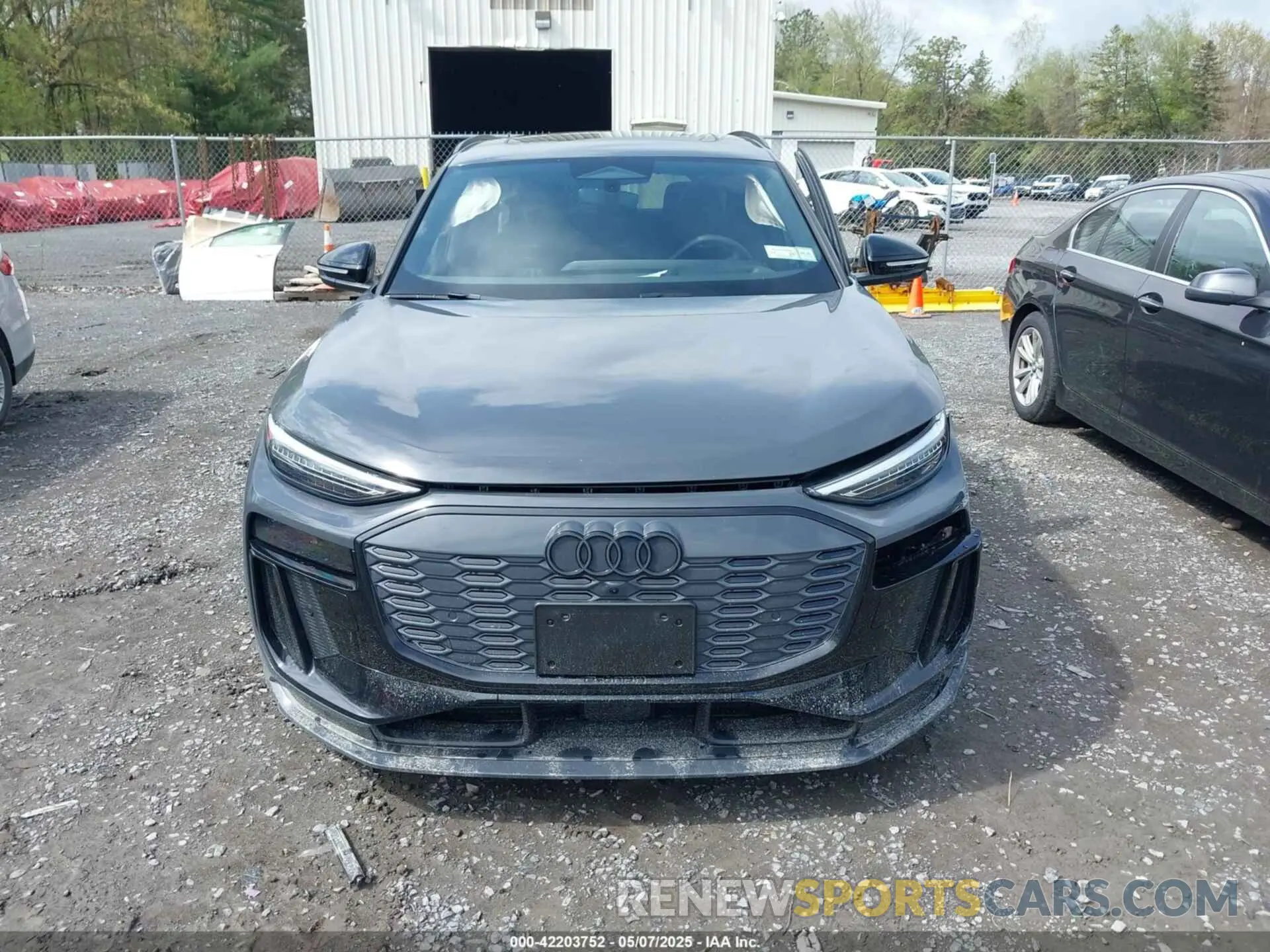12 fotografías del automóvil dañado WA125BGF1SA025478 AUDI SQ6 E-TRON 2025