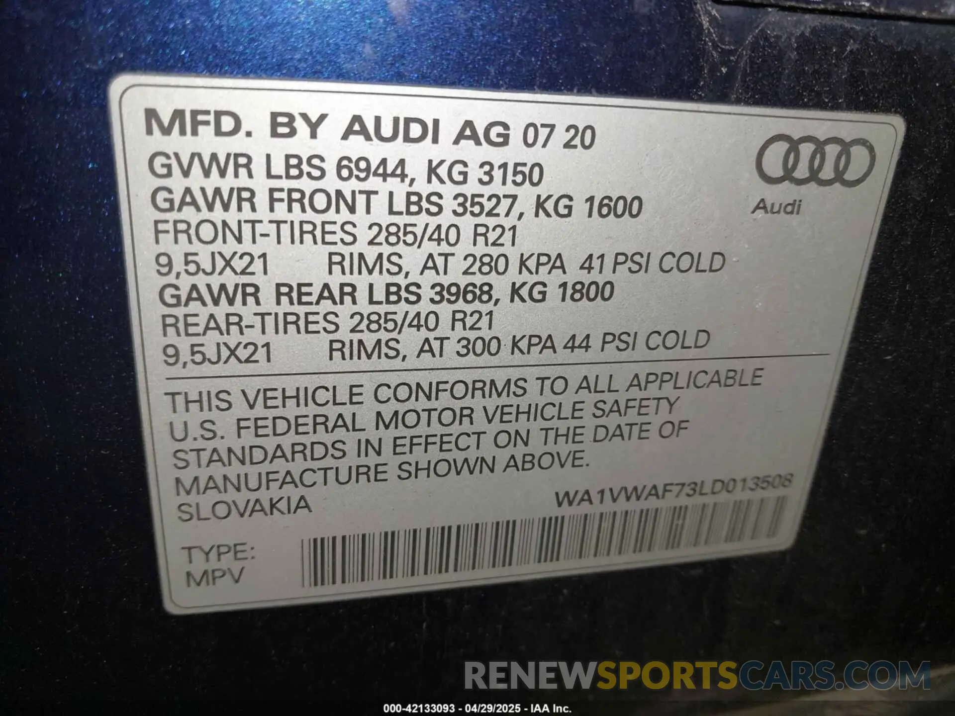 9 fotografías del automóvil dañado WA1VWAF73LD013508 AUDI SQ7 2020
