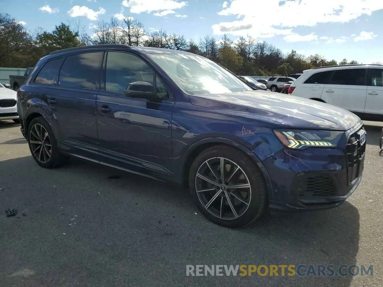 4 fotografías del automóvil dañado WA1AWBF73MD034266 AUDI SQ7 2021