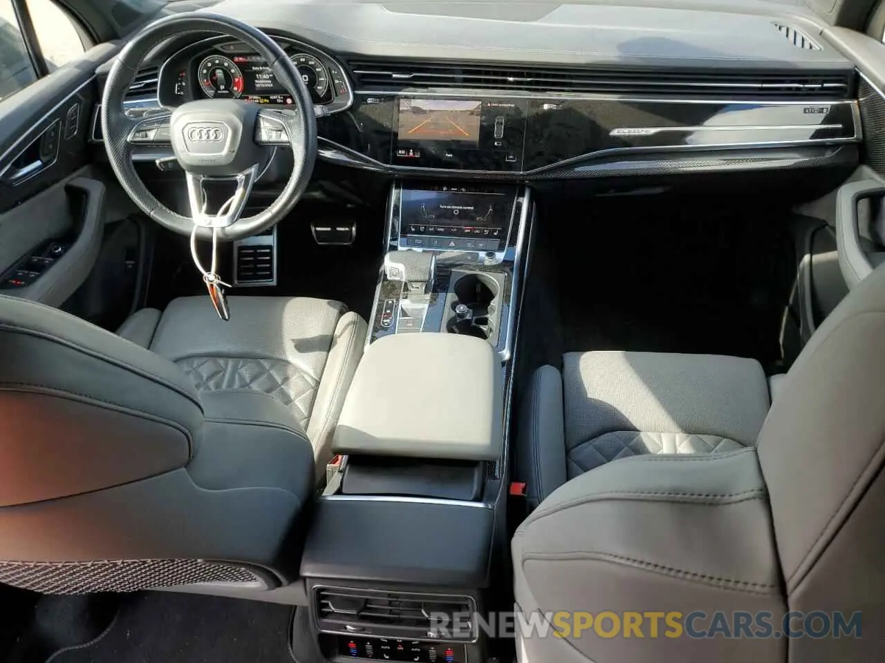 8 fotografías del automóvil dañado WA1AWBF73MD034266 AUDI SQ7 2021