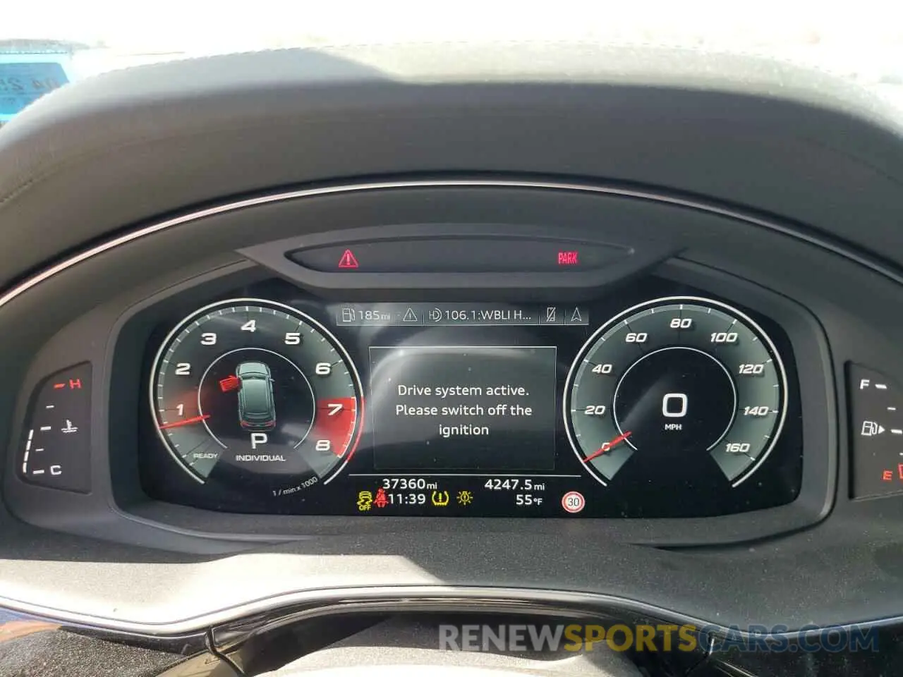 9 fotografías del automóvil dañado WA1AWBF73MD034266 AUDI SQ7 2021
