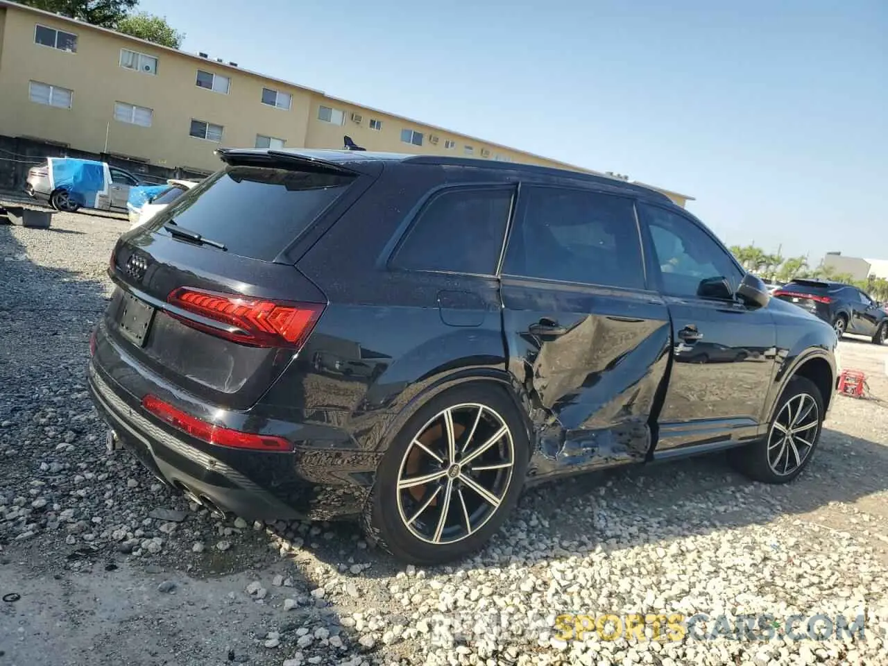 3 fotografías del automóvil dañado WA1VWBF73MD024564 AUDI SQ7 2021
