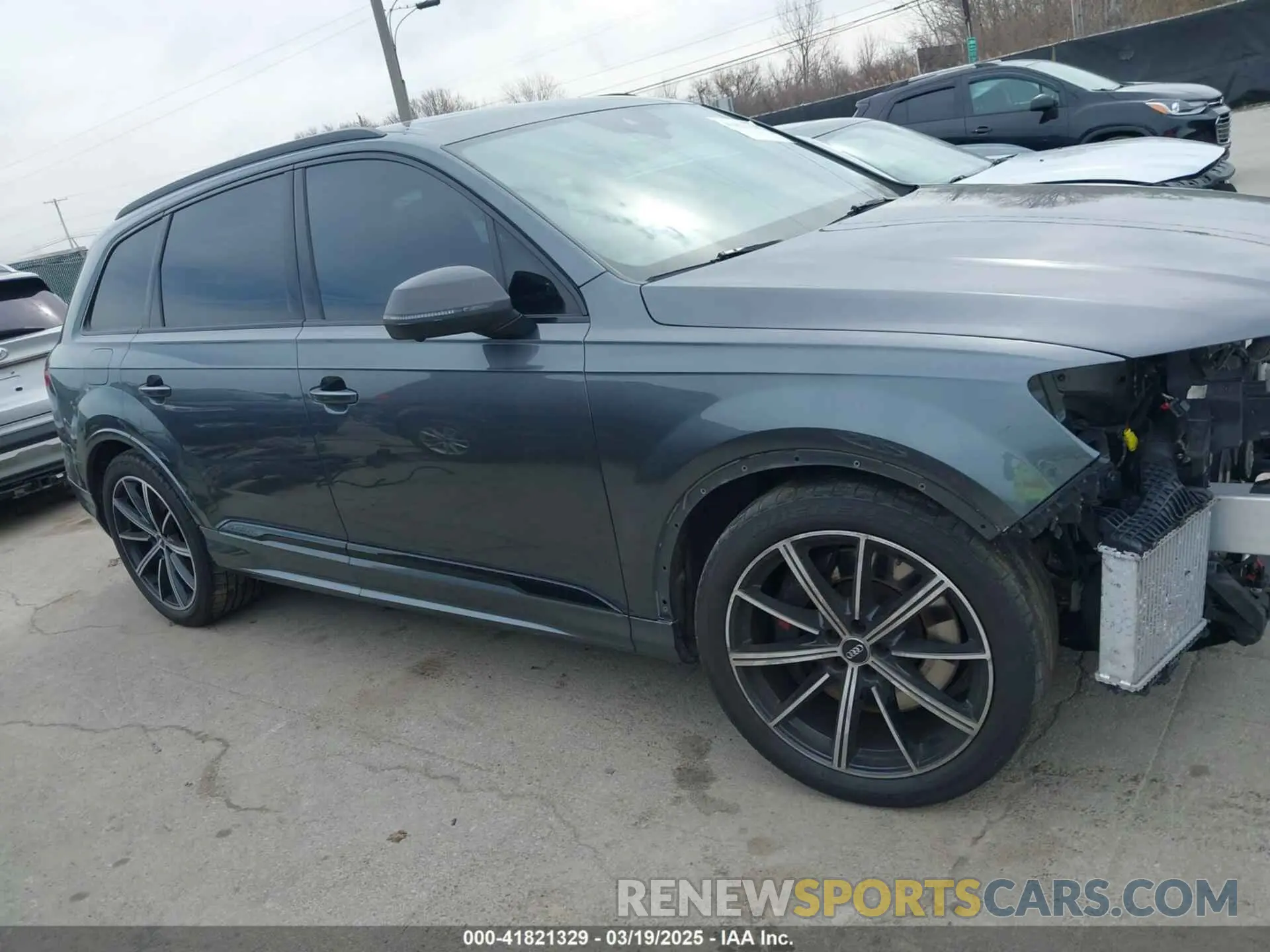 14 fotografías del automóvil dañado WA1VWBF74MD000533 AUDI SQ7 2021