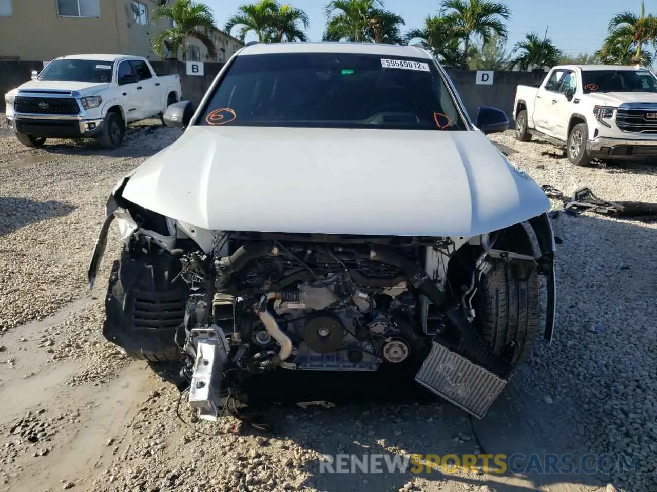 9 fotografías del automóvil dañado WA1VWBF74MD020216 AUDI SQ7 2021