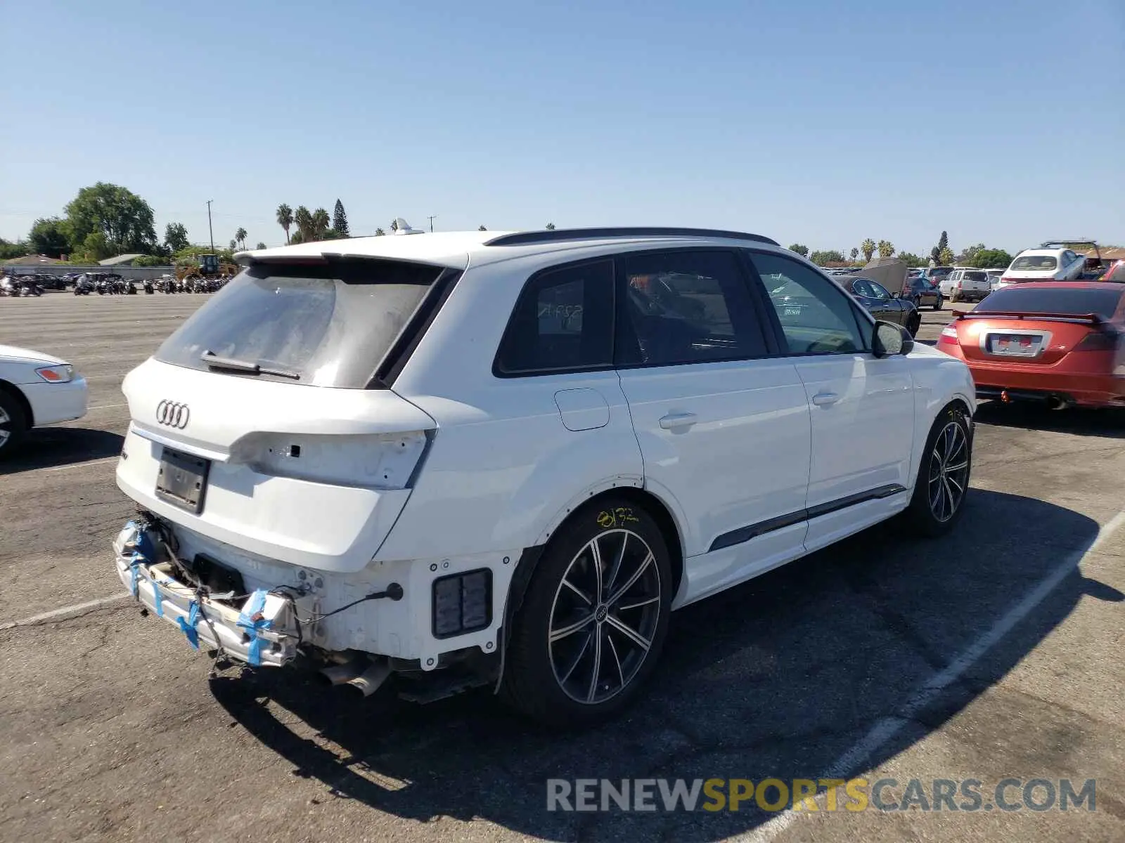 4 fotografías del automóvil dañado WA1VWBF75MD015087 AUDI SQ7 2021