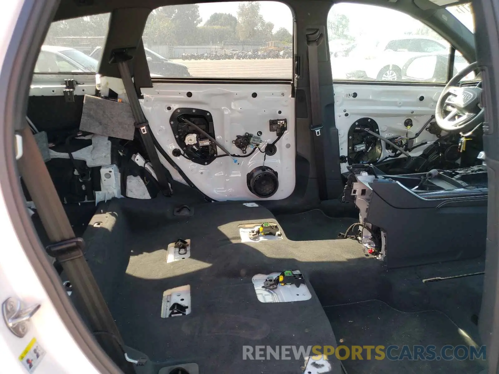 6 fotografías del automóvil dañado WA1VWBF75MD015087 AUDI SQ7 2021
