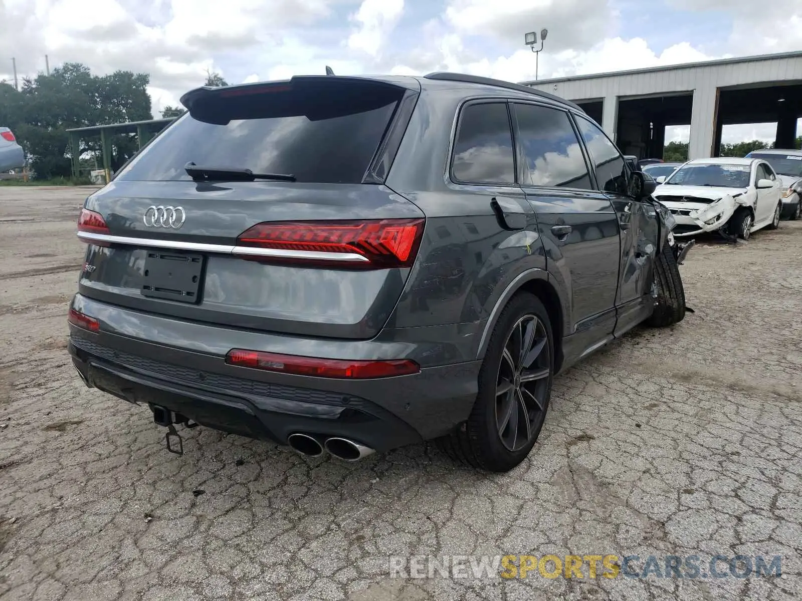 4 fotografías del automóvil dañado WA1VWBF75MD032567 AUDI SQ7 2021