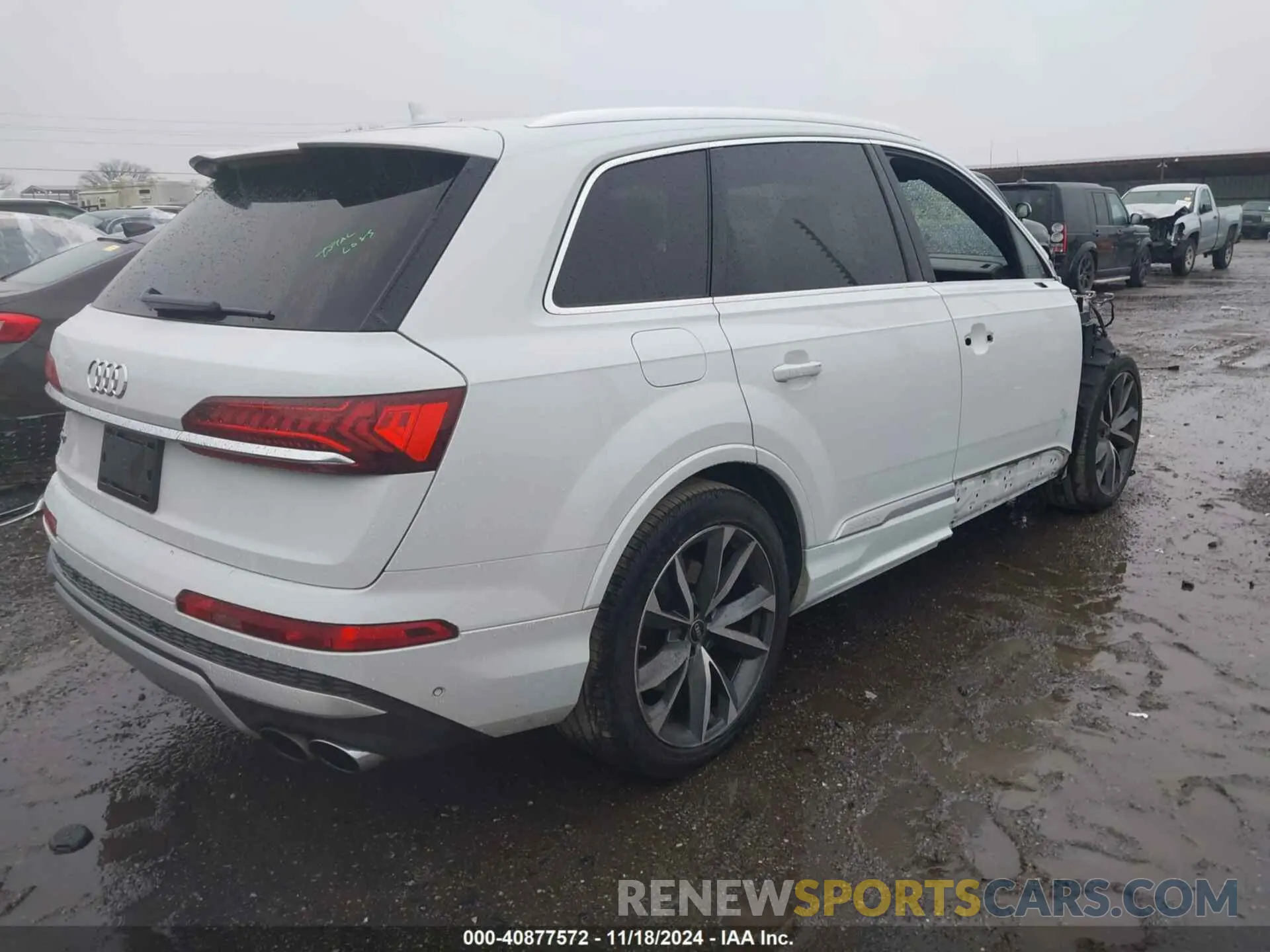 4 fotografías del automóvil dañado WA1VWBF77ND007090 AUDI SQ7 2022