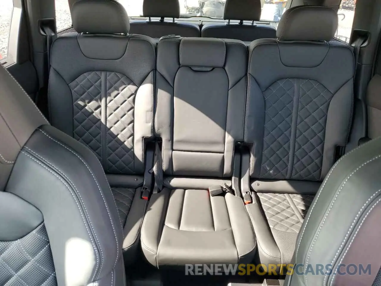 10 fotografías del automóvil dañado WA1AWBF77PD024442 AUDI SQ7 2023