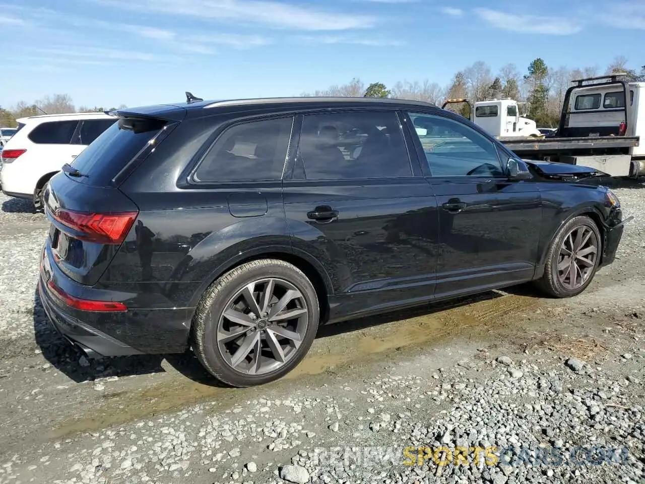 3 fotografías del automóvil dañado WA1AWBF77PD024442 AUDI SQ7 2023