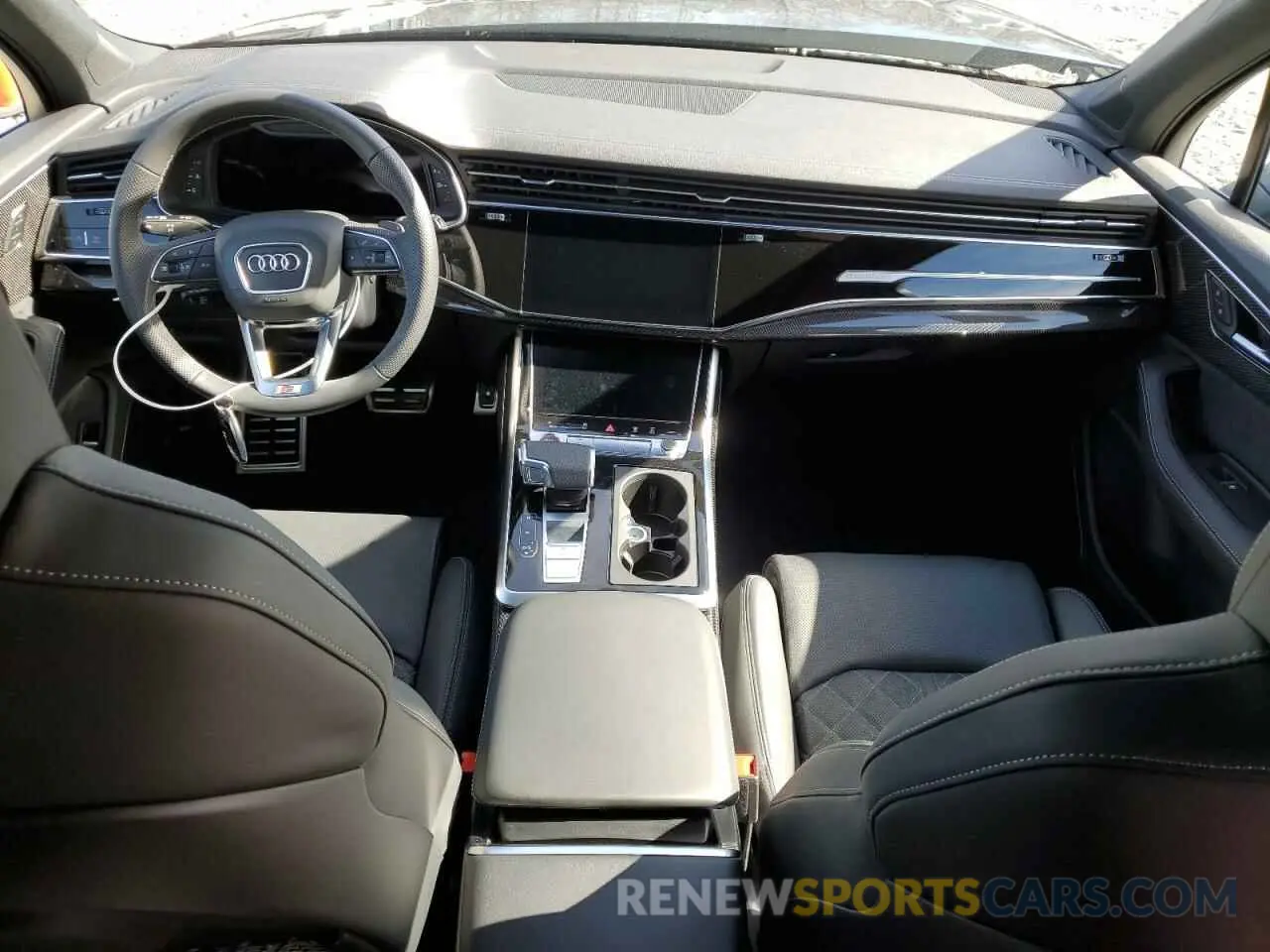 8 fotografías del automóvil dañado WA1AWBF77PD024442 AUDI SQ7 2023