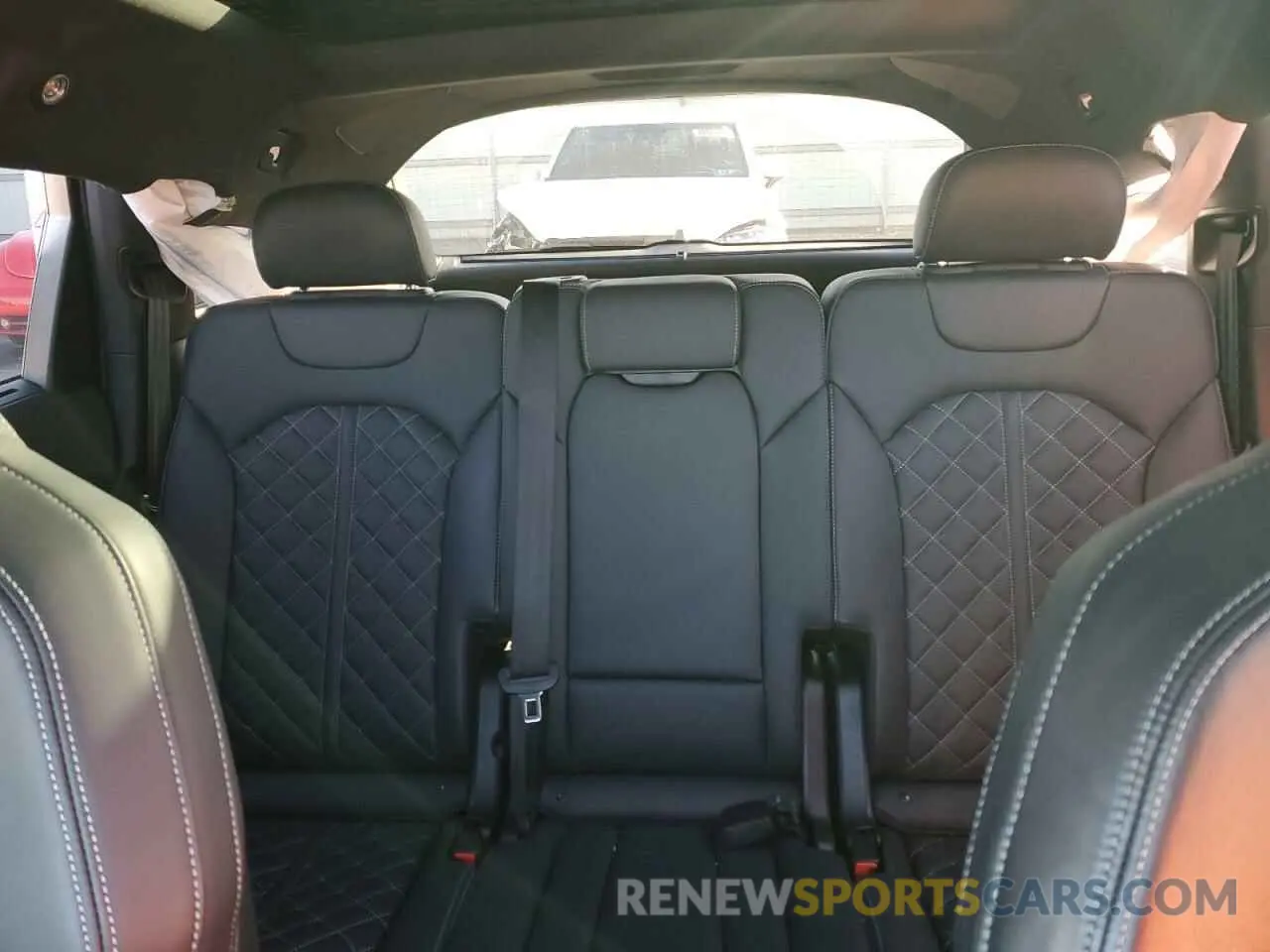 10 fotografías del automóvil dañado WA1AWBF78PD003941 AUDI SQ7 2023