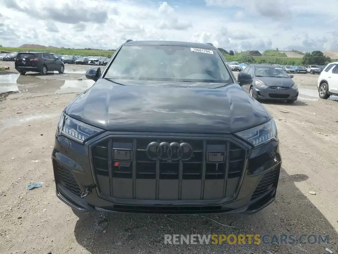 5 fotografías del automóvil dañado WA1AWBF79PD019405 AUDI SQ7 2023