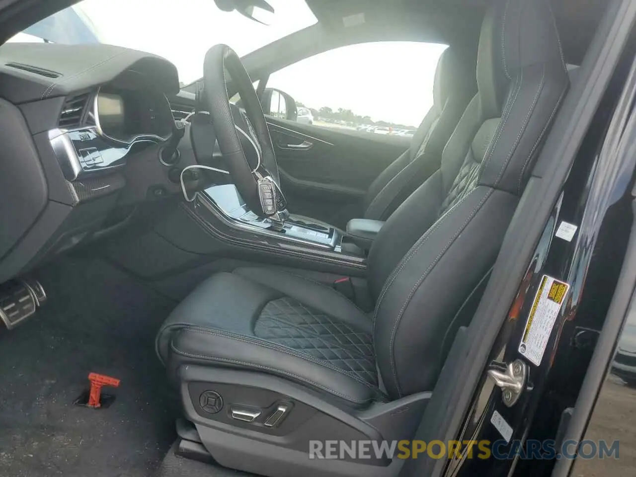 7 fotografías del automóvil dañado WA1AWBF79PD019405 AUDI SQ7 2023