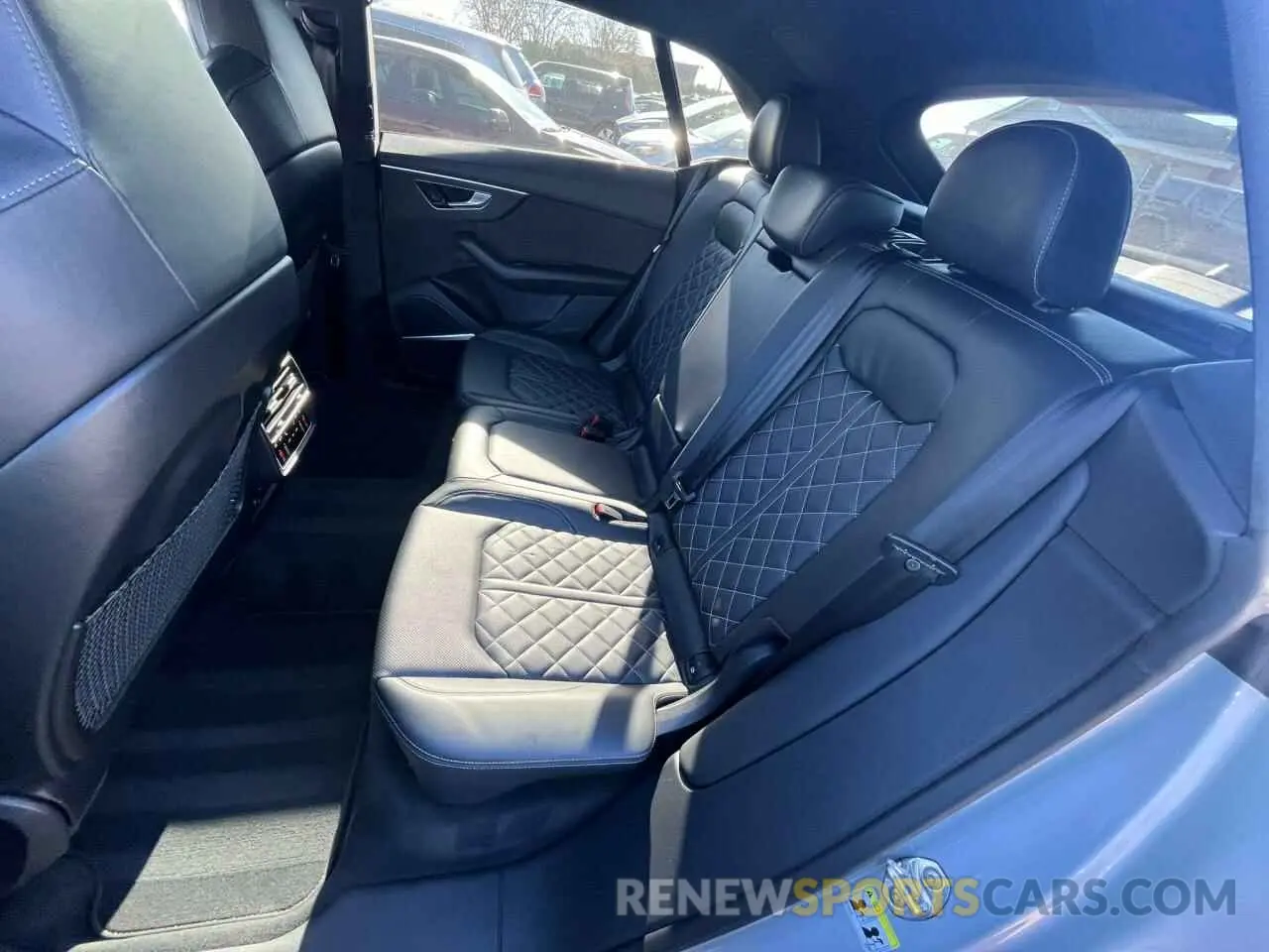 7 fotografías del automóvil dañado WA1AWAF19LD023163 AUDI SQ8 2020