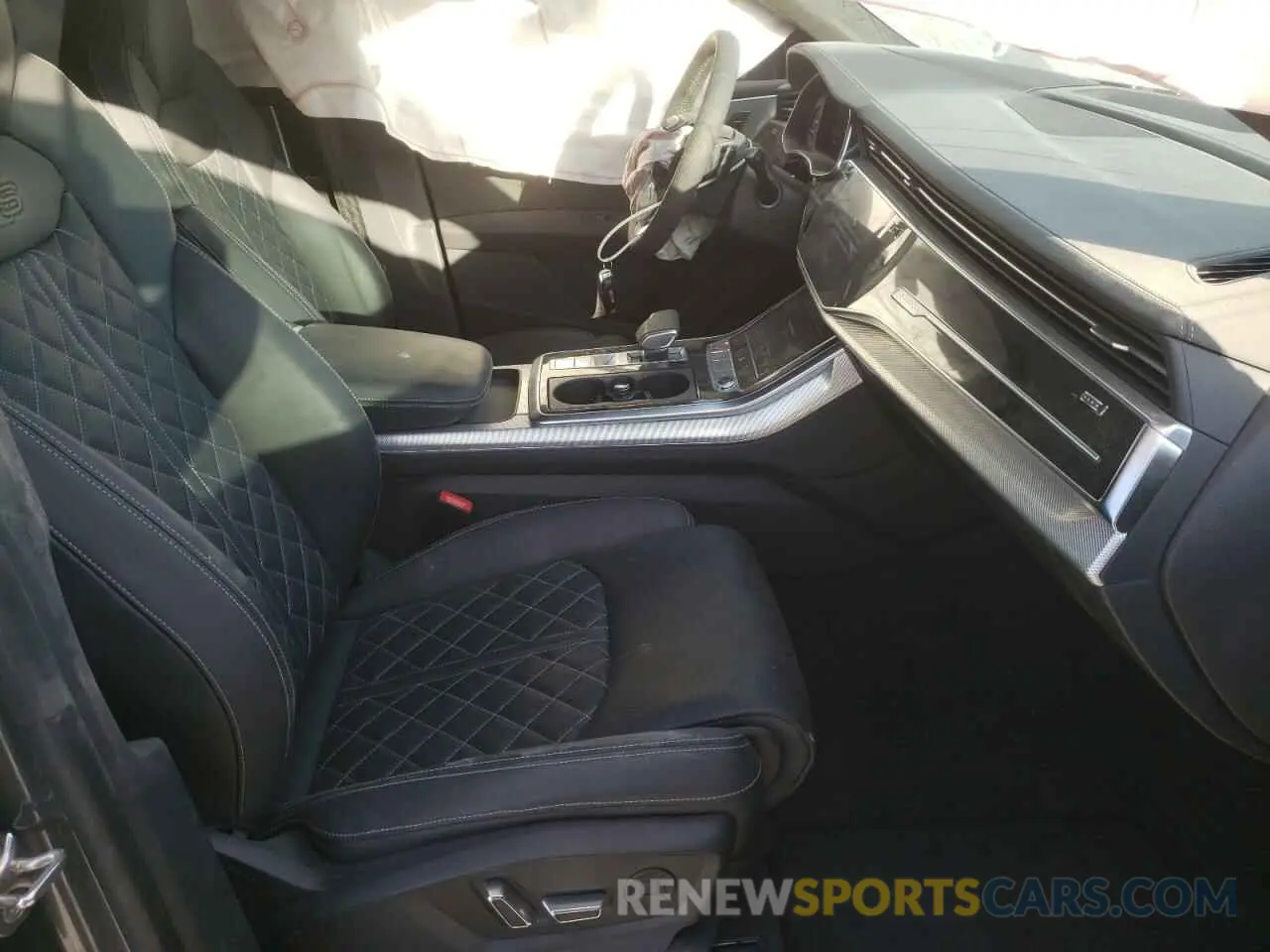5 fotografías del automóvil dañado WA1CWAF1XLD024945 AUDI SQ8 2020