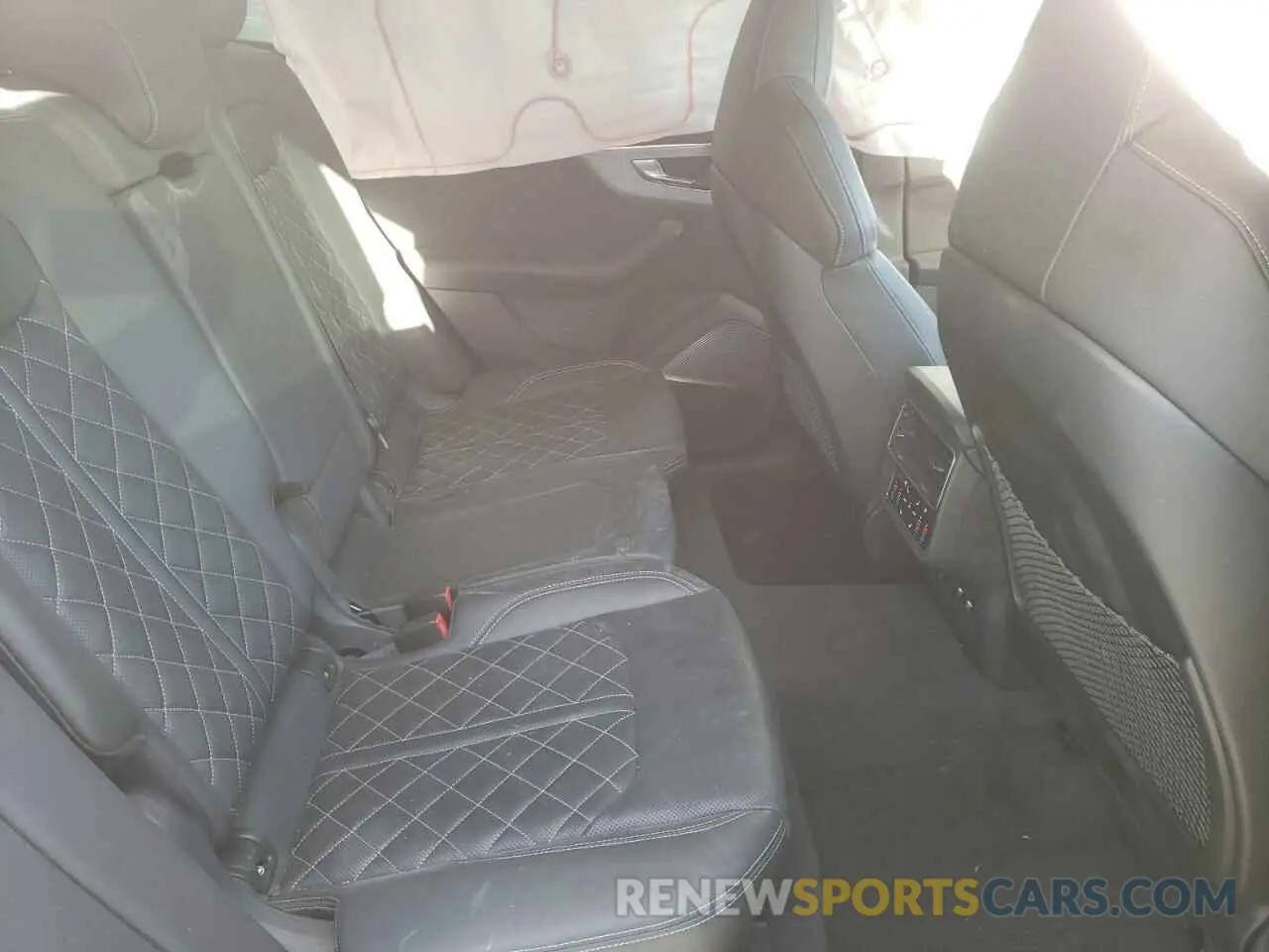 6 fotografías del automóvil dañado WA1CWAF1XLD024945 AUDI SQ8 2020