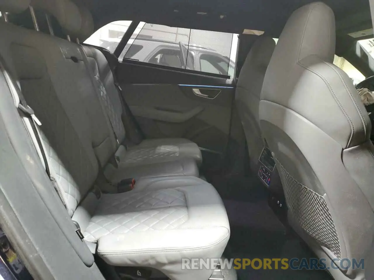 11 fotografías del automóvil dañado WA1CWBF16MD019510 AUDI SQ8 2021