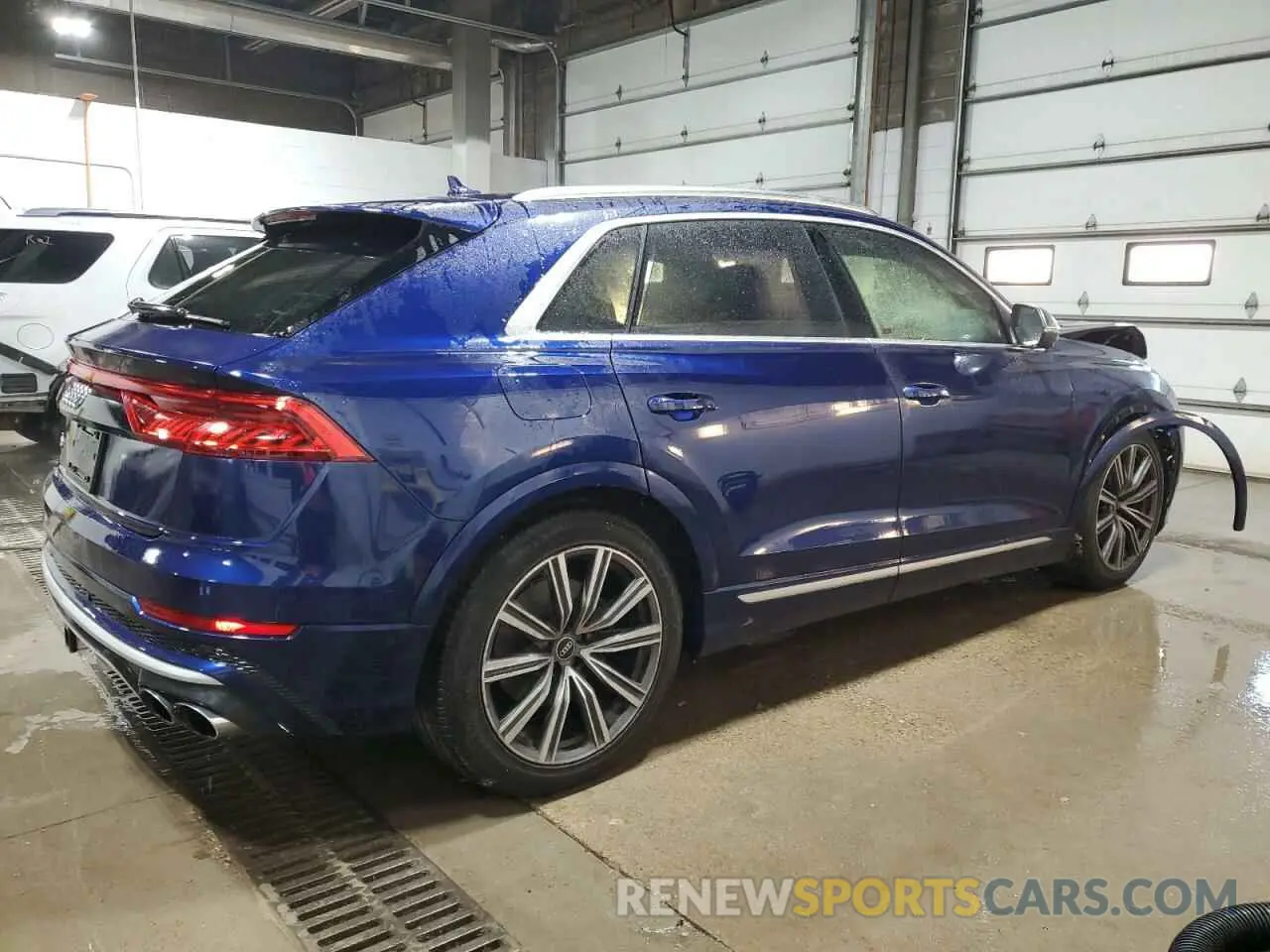 3 fotografías del automóvil dañado WA1CWBF16MD019510 AUDI SQ8 2021