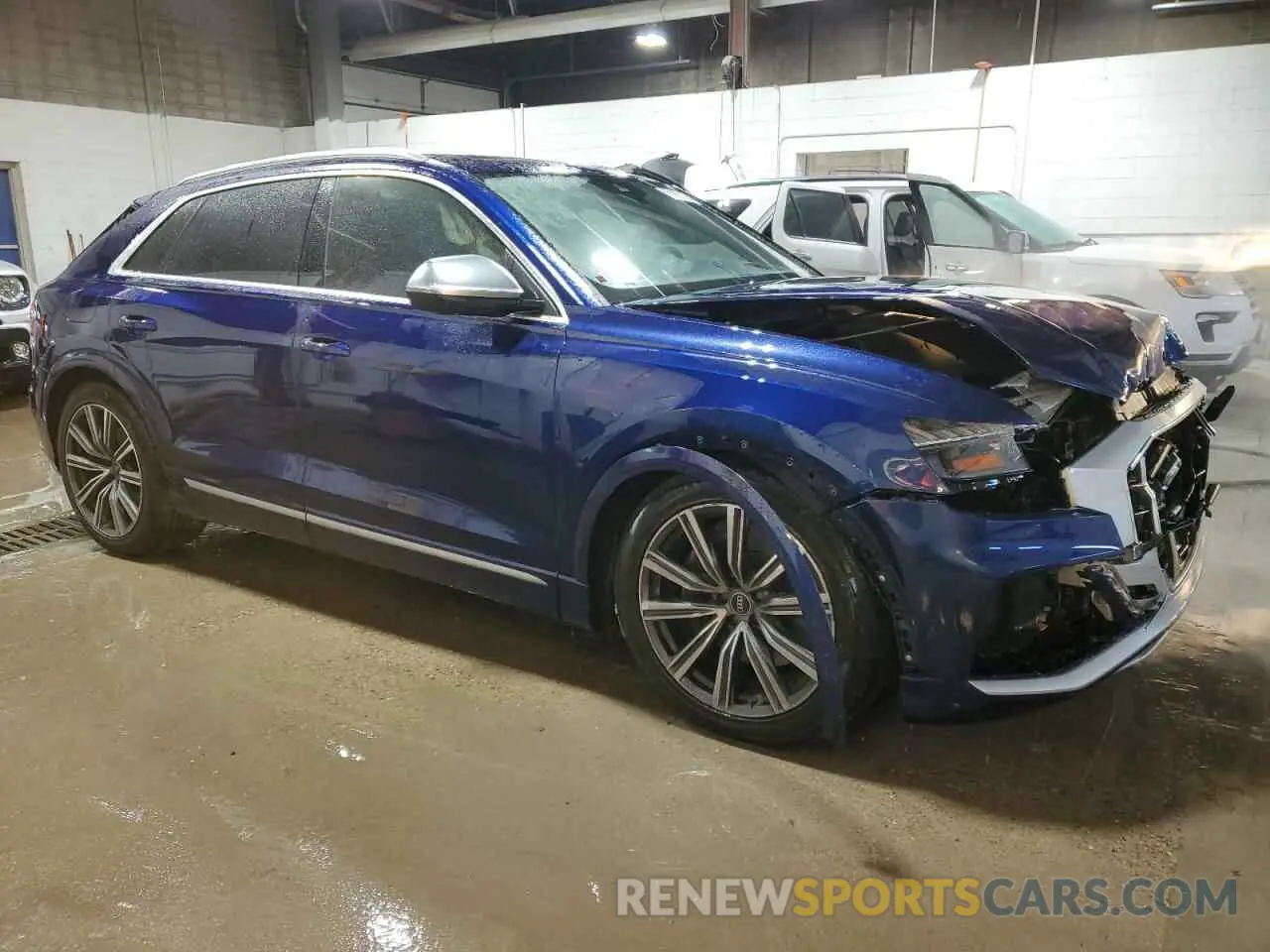4 fotografías del automóvil dañado WA1CWBF16MD019510 AUDI SQ8 2021