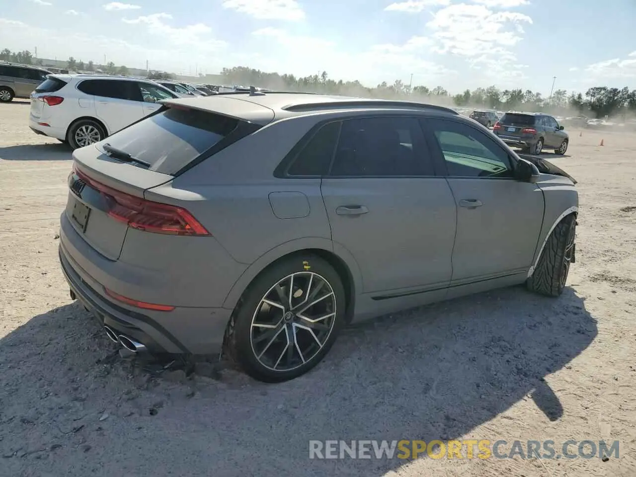 3 fotografías del automóvil dañado WA1CWBF17MD008130 AUDI SQ8 2021