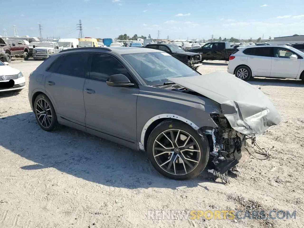 4 fotografías del automóvil dañado WA1CWBF17MD008130 AUDI SQ8 2021