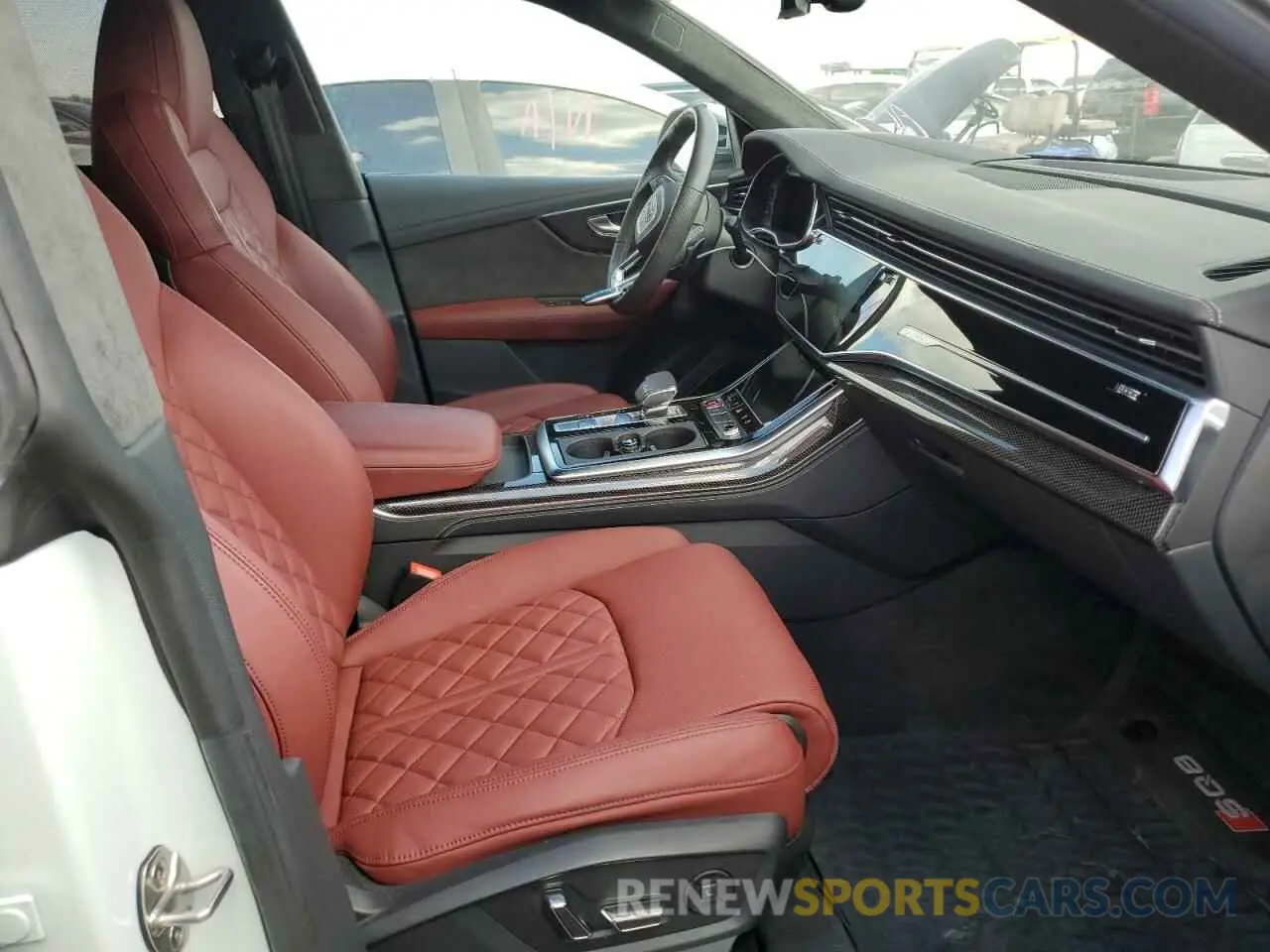 5 fotografías del automóvil dañado WA1CWBF17MD012128 AUDI SQ8 2021