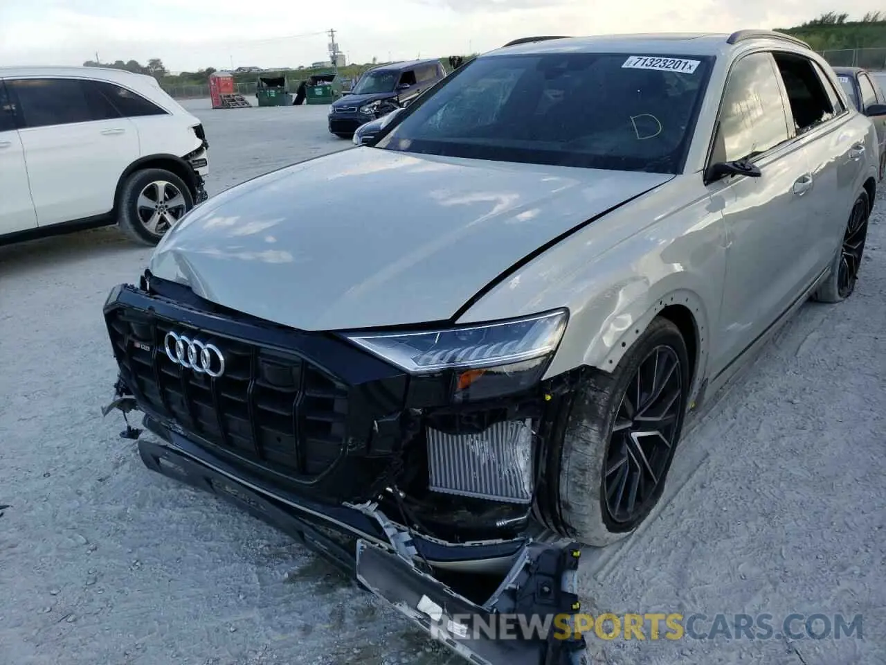 2 fotografías del automóvil dañado WA1CWBF18MD012137 AUDI SQ8 2021