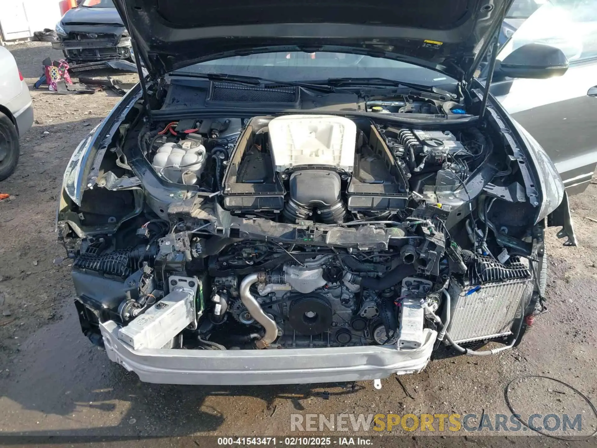 10 fotografías del automóvil dañado WA1AWBF1XND024105 AUDI SQ8 2022
