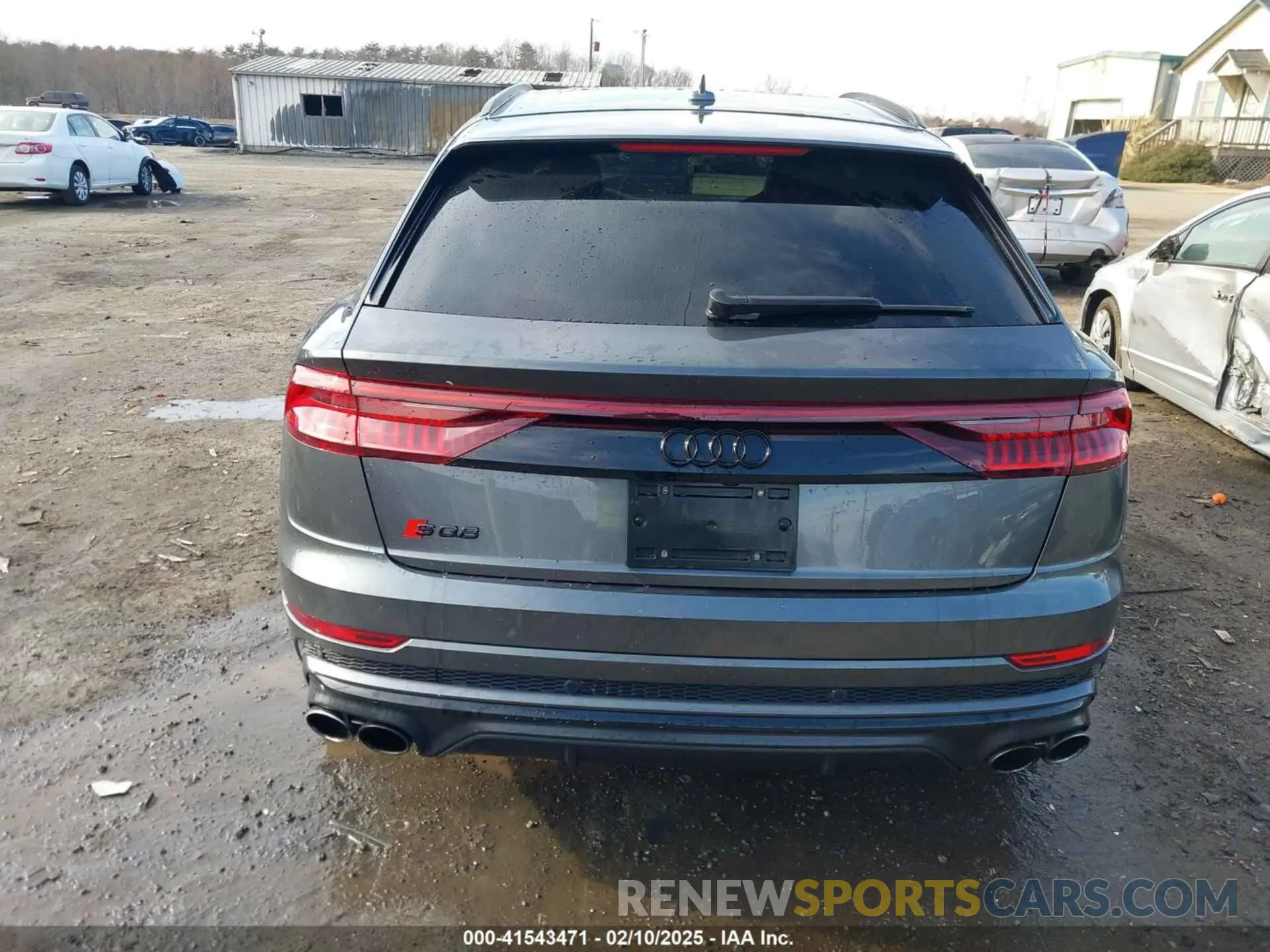 17 fotografías del automóvil dañado WA1AWBF1XND024105 AUDI SQ8 2022