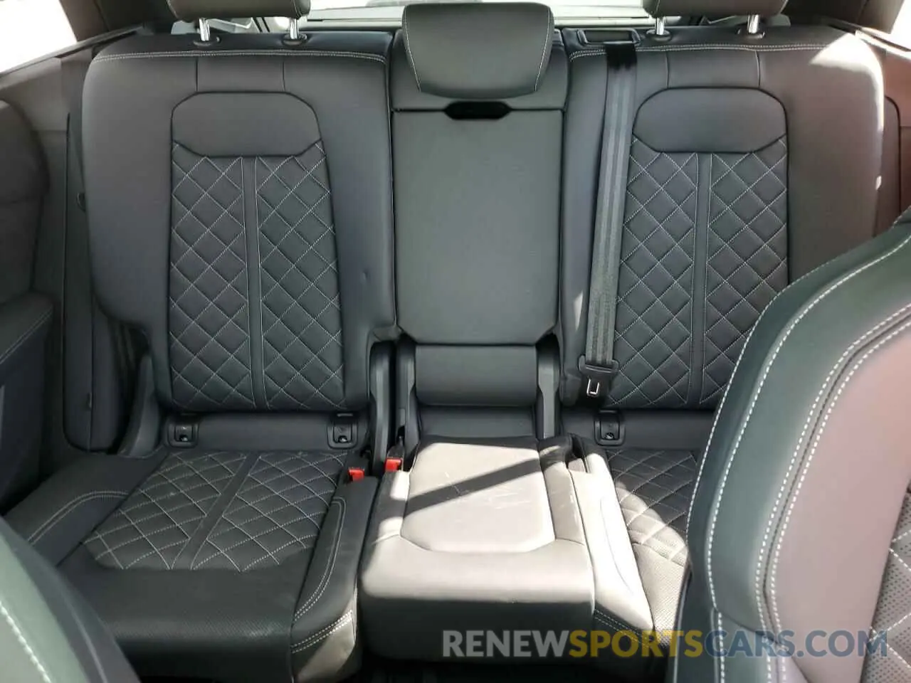10 fotografías del automóvil dañado WA1CWBF14PD045530 AUDI SQ8 2023