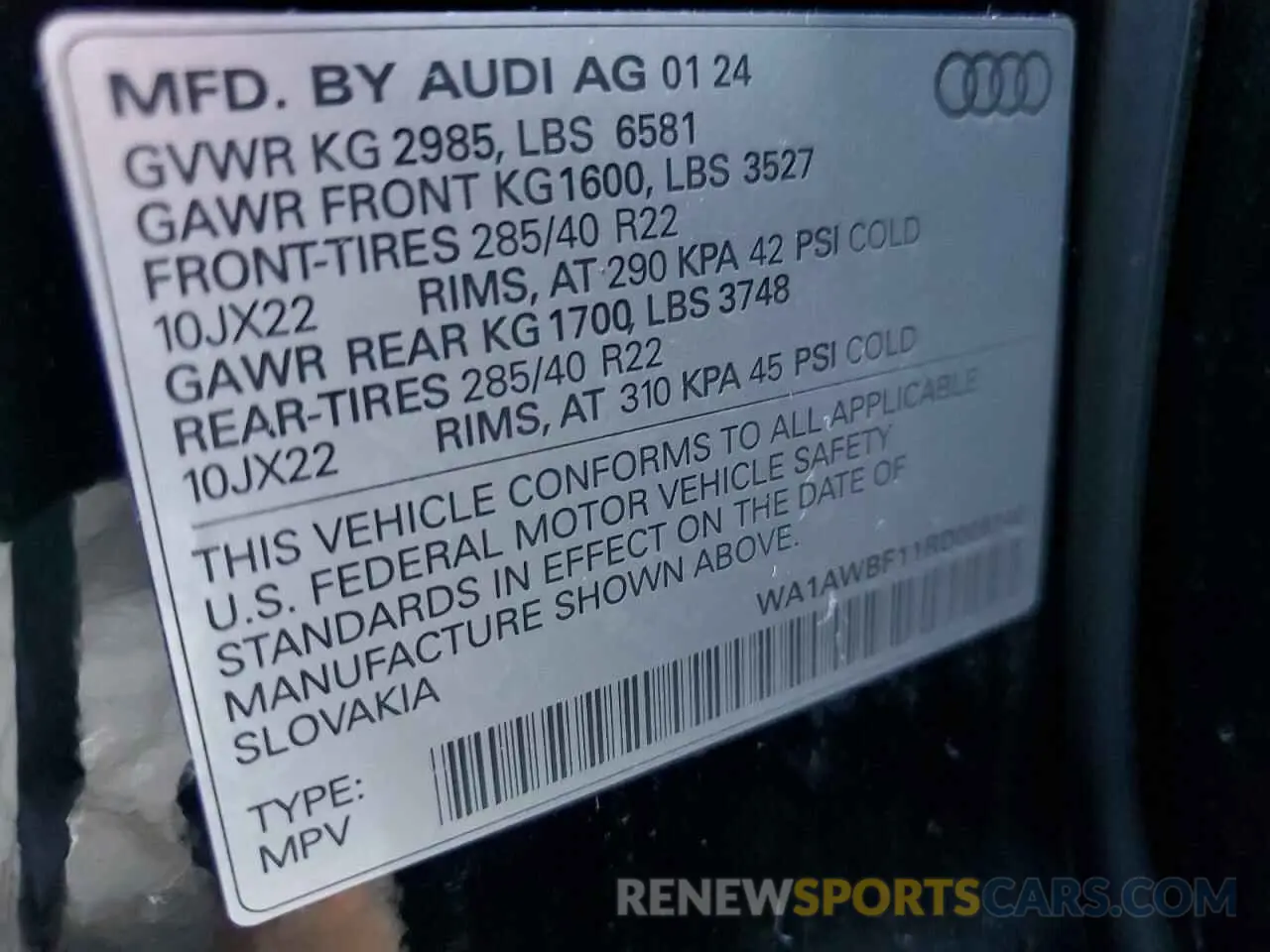 14 fotografías del automóvil dañado WA1AWBF11RD008140 AUDI SQ8 2024