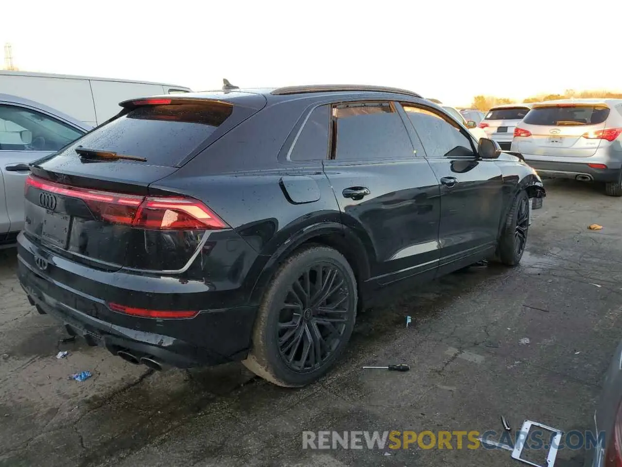 3 fotografías del automóvil dañado WA1AWBF11RD008140 AUDI SQ8 2024