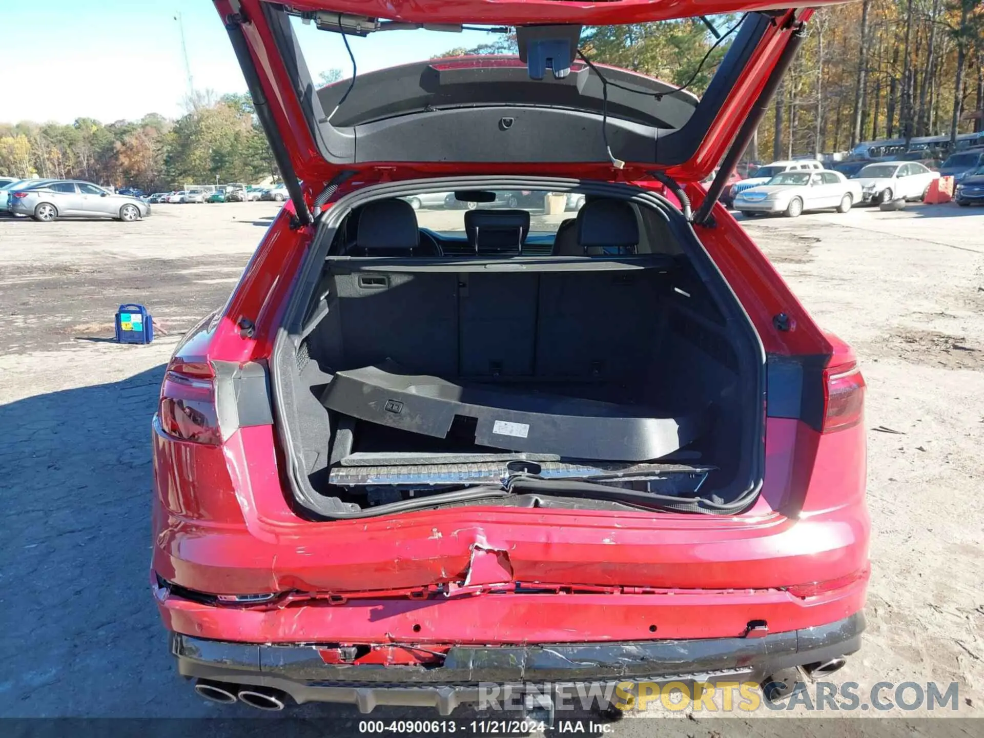 17 fotografías del automóvil dañado WA1AWBF13RD009158 AUDI SQ8 2024