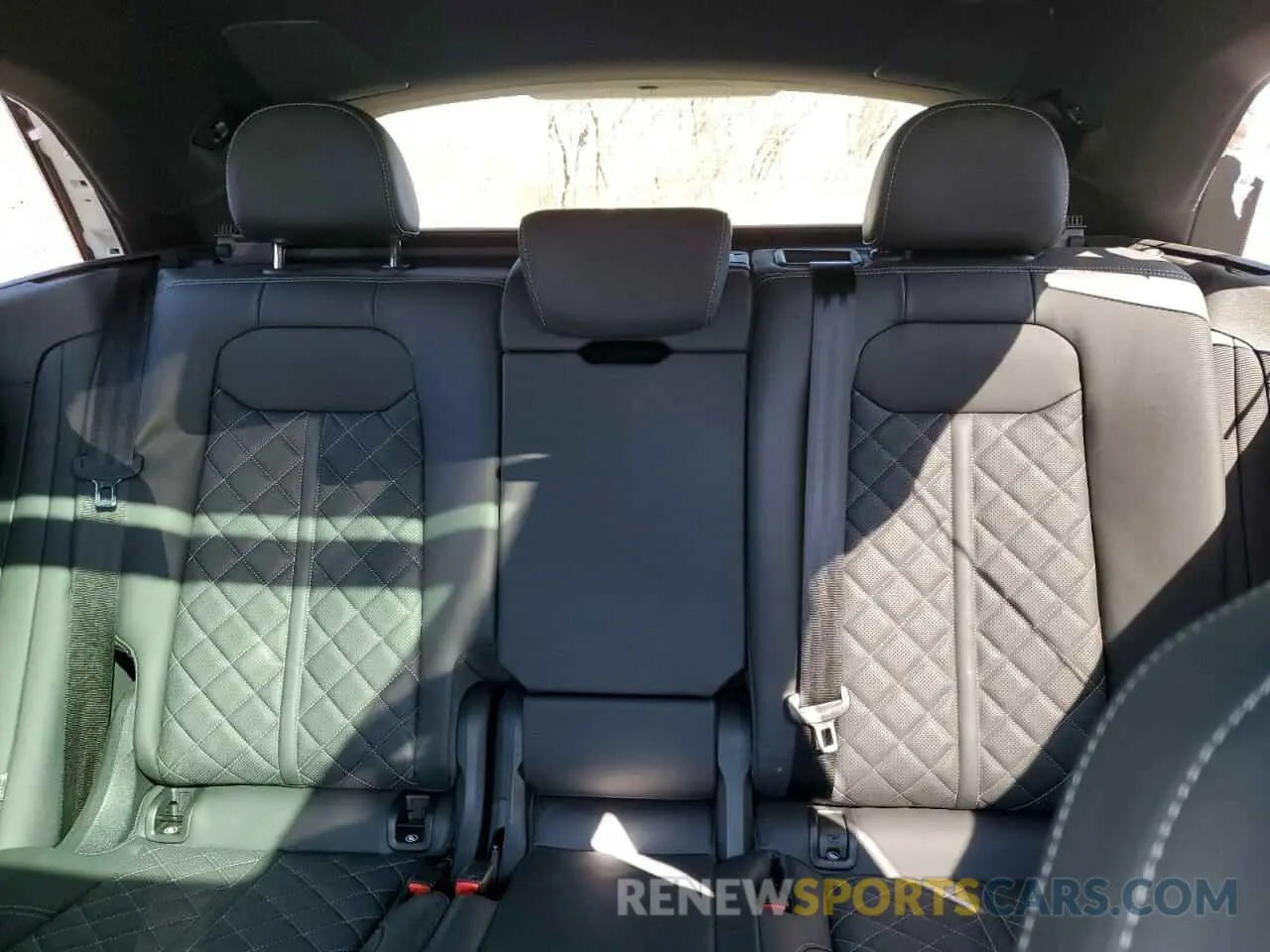10 fotografías del automóvil dañado WA1AWBF17RD008918 AUDI SQ8 2024