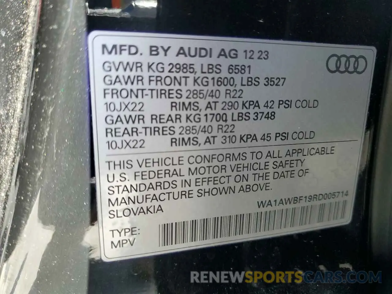 16 fotografías del automóvil dañado WA1AWBF19RD005714 AUDI SQ8 2024