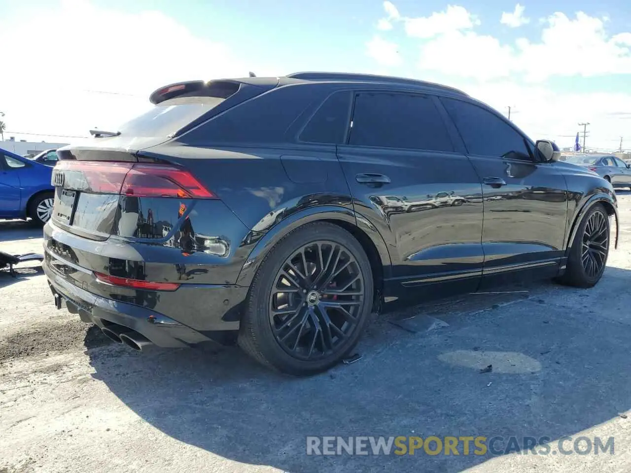 3 fotografías del automóvil dañado WA1AWBF19RD005714 AUDI SQ8 2024