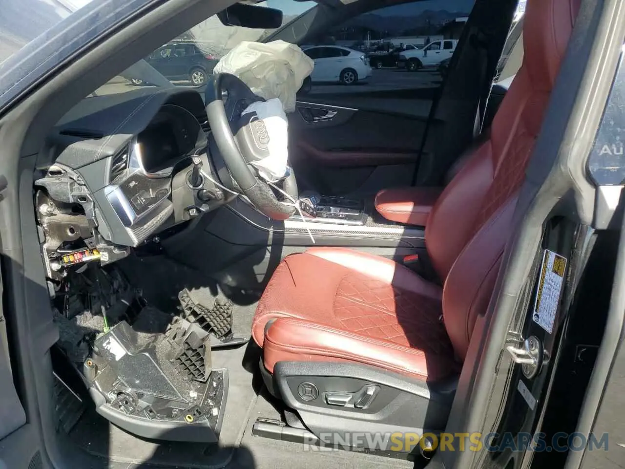 7 fotografías del automóvil dañado WA1AWBF19RD005714 AUDI SQ8 2024
