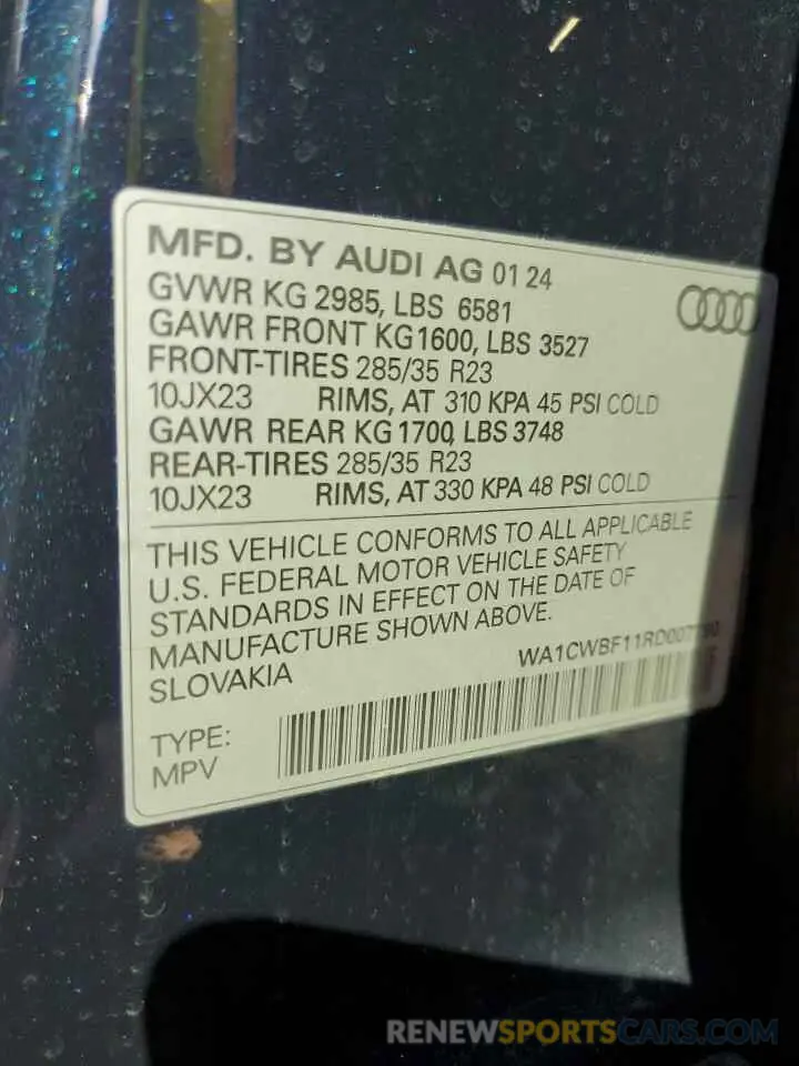 13 fotografías del automóvil dañado WA1CWBF11RD007790 AUDI SQ8 2024