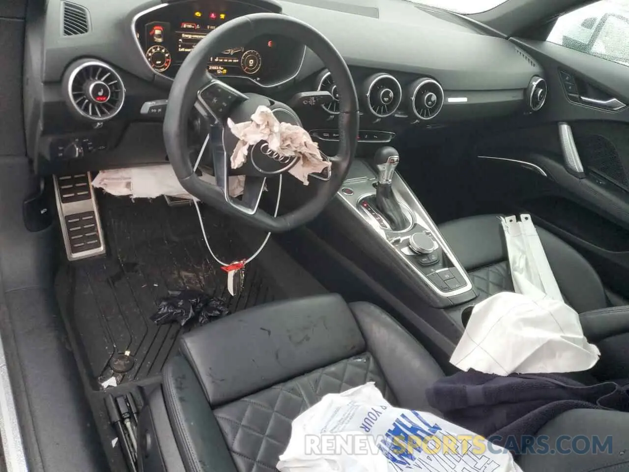 8 fotografías del automóvil dañado TRUAEAFV3M1005228 AUDI TT 2021