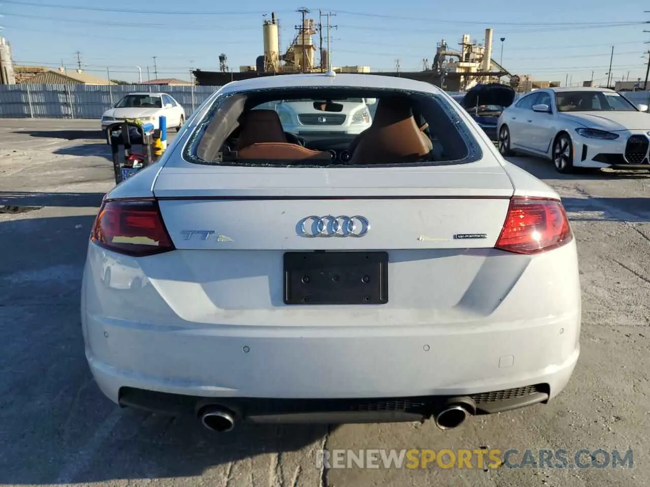 6 fotografías del automóvil dañado TRUAEAFV7P1008024 AUDI TT 2023