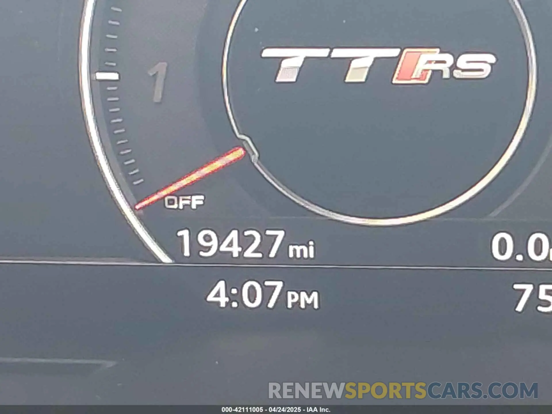 14 fotografías del automóvil dañado WUAASAFVXL1900834 AUDI TT RS 2020
