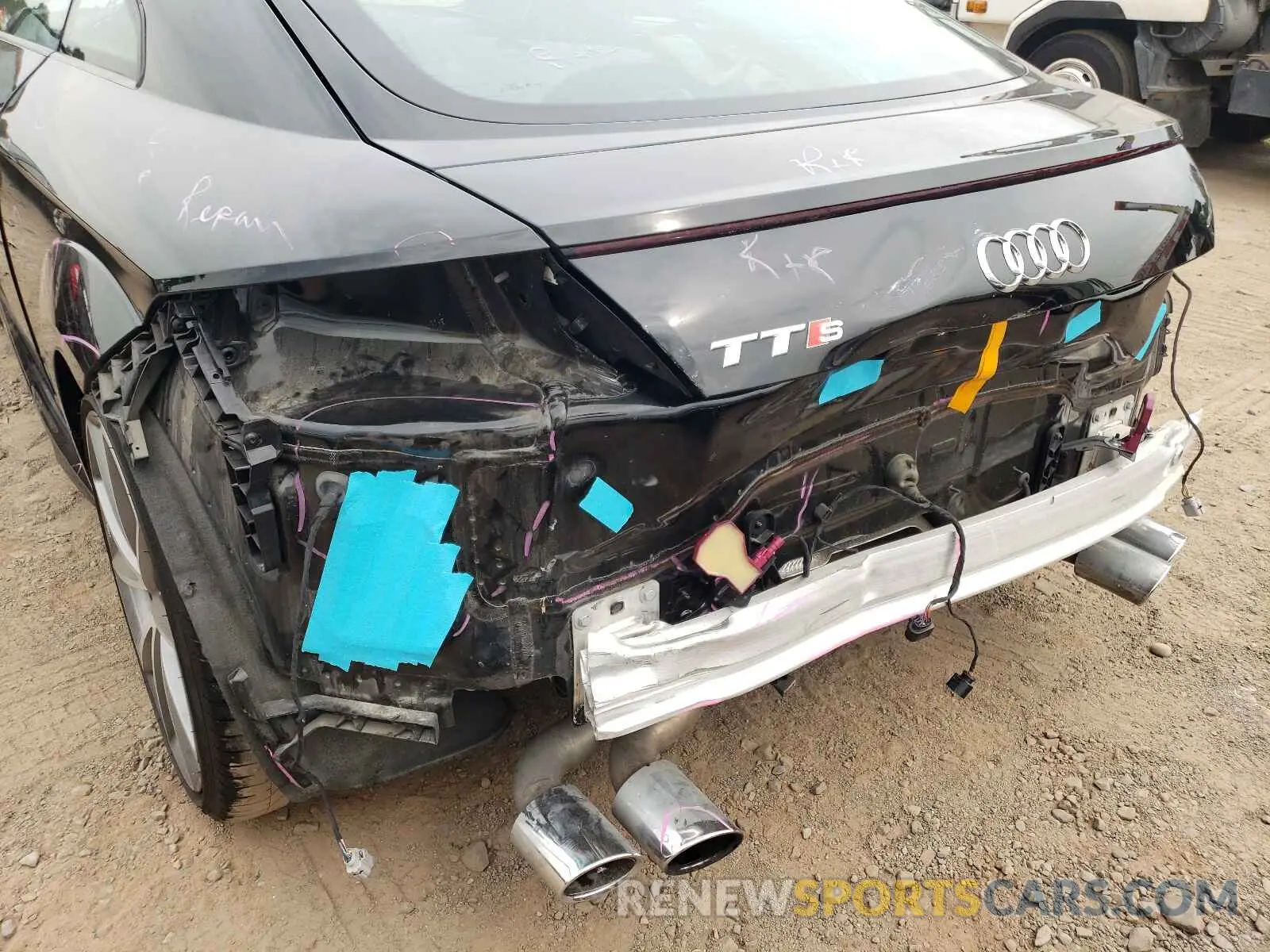 9 fotografías del automóvil dañado TRUA1AFV6K1002381 AUDI TTS 2019