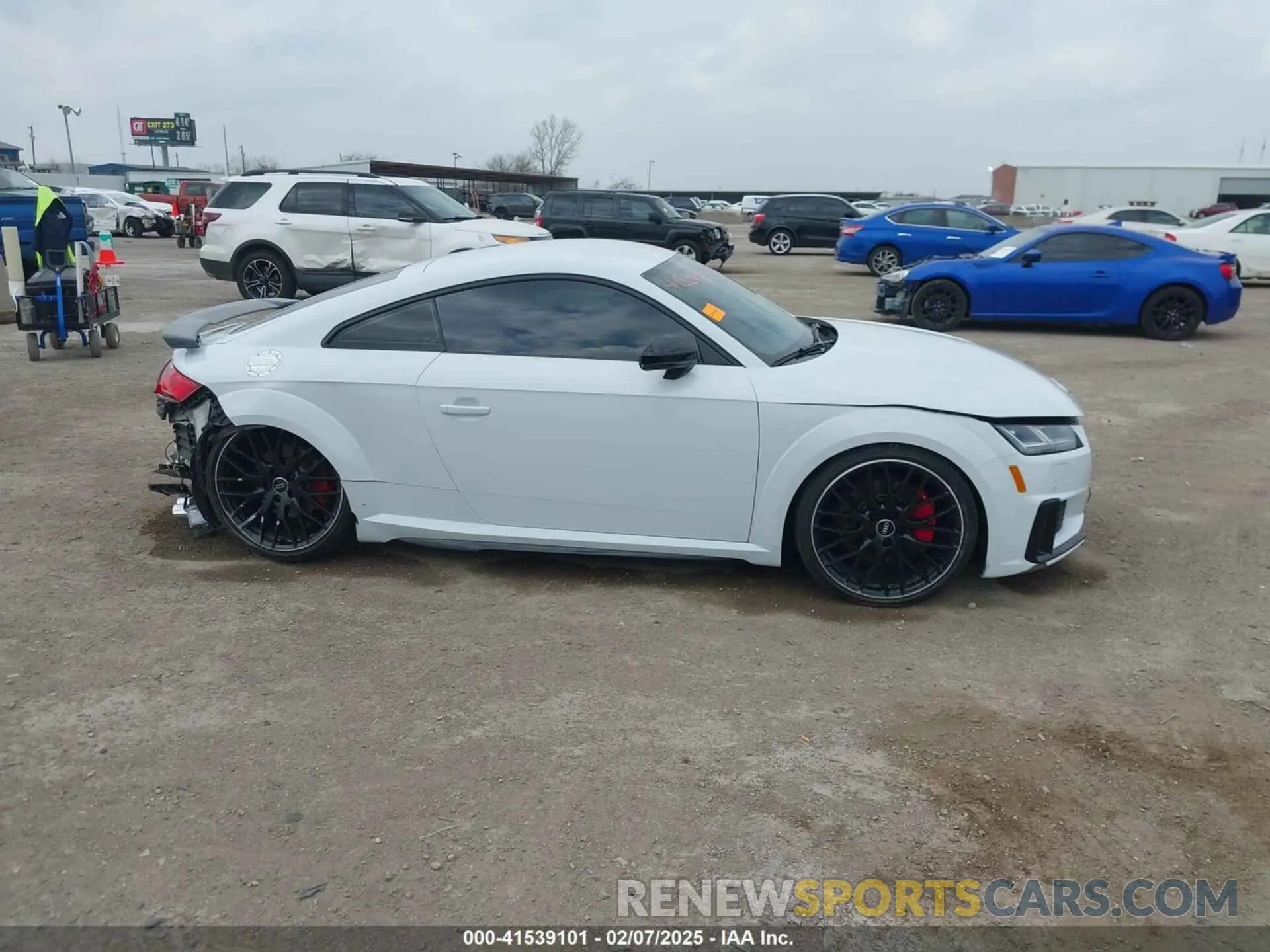 14 fotografías del automóvil dañado TRUA1AFV4L1006379 AUDI TTS 2020