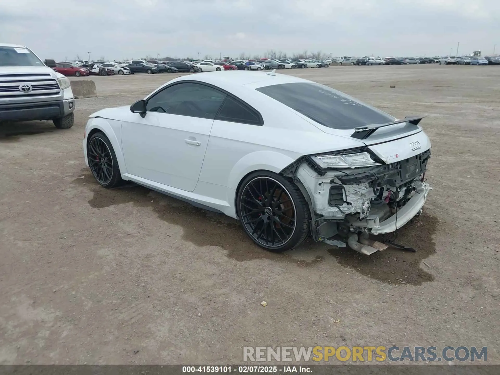 3 fotografías del automóvil dañado TRUA1AFV4L1006379 AUDI TTS 2020