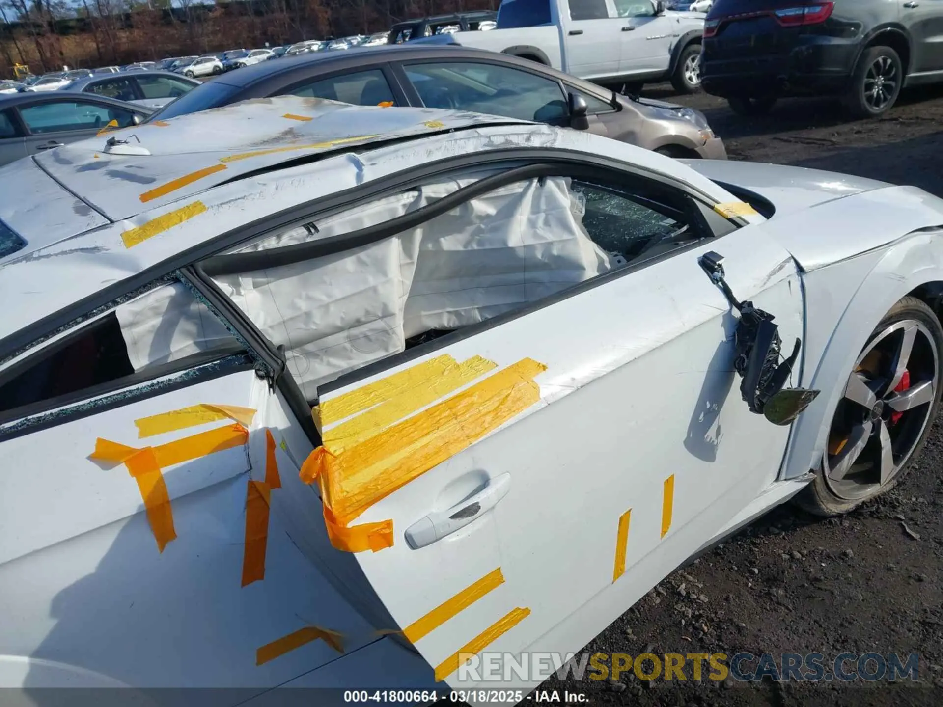 17 fotografías del automóvil dañado TRUA1AFV0P1007101 AUDI TTS 2023
