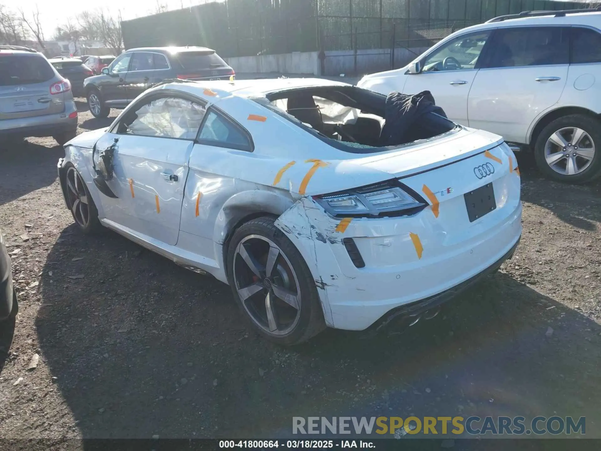 3 fotografías del automóvil dañado TRUA1AFV0P1007101 AUDI TTS 2023