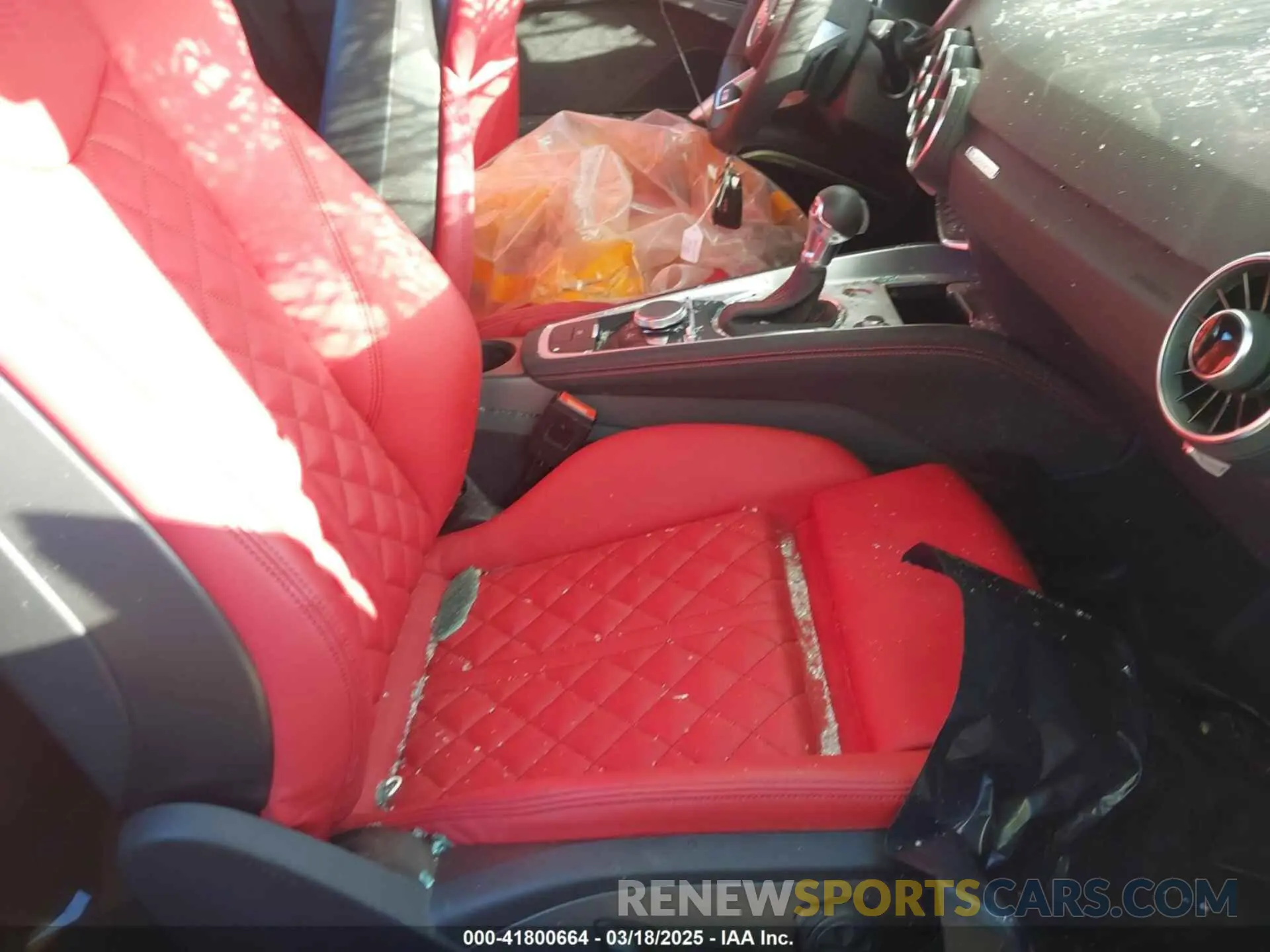 5 fotografías del automóvil dañado TRUA1AFV0P1007101 AUDI TTS 2023