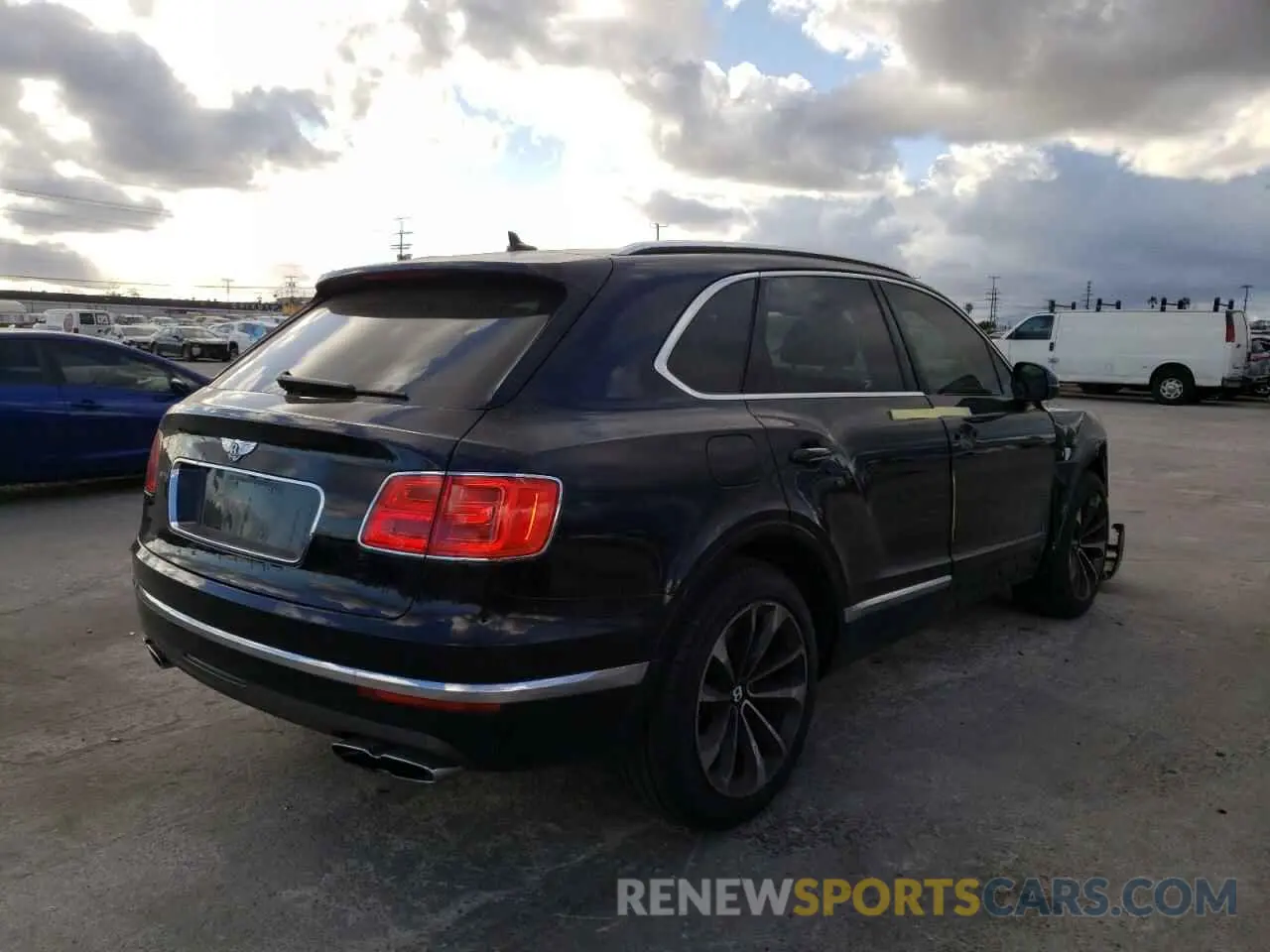 4 fotografías del automóvil dañado SJAAM2ZV4KC024856 BENTLEY ALL MODELS 2019
