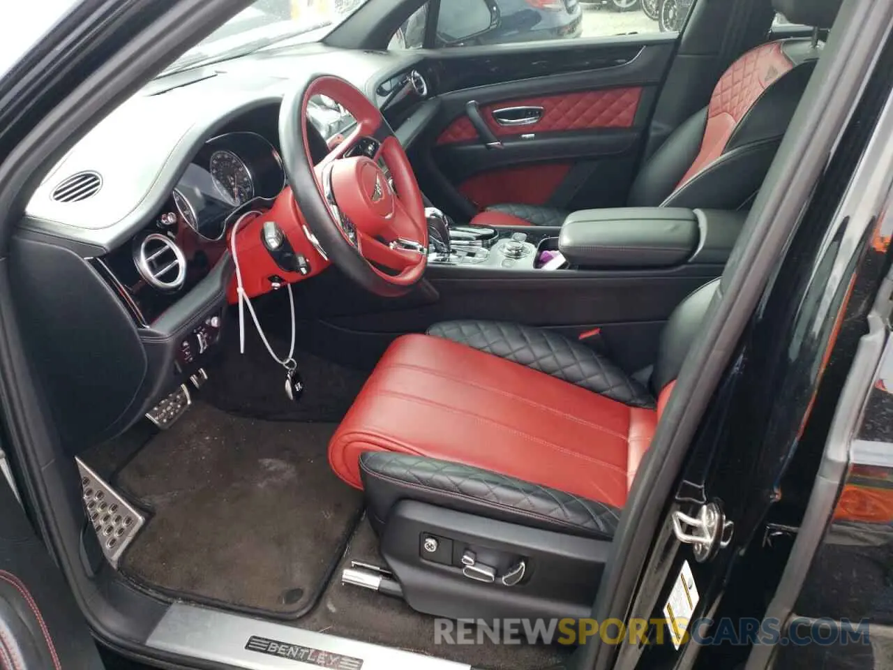 5 fotografías del automóvil dañado SJAAM2ZV6KC024194 BENTLEY ALL MODELS 2019